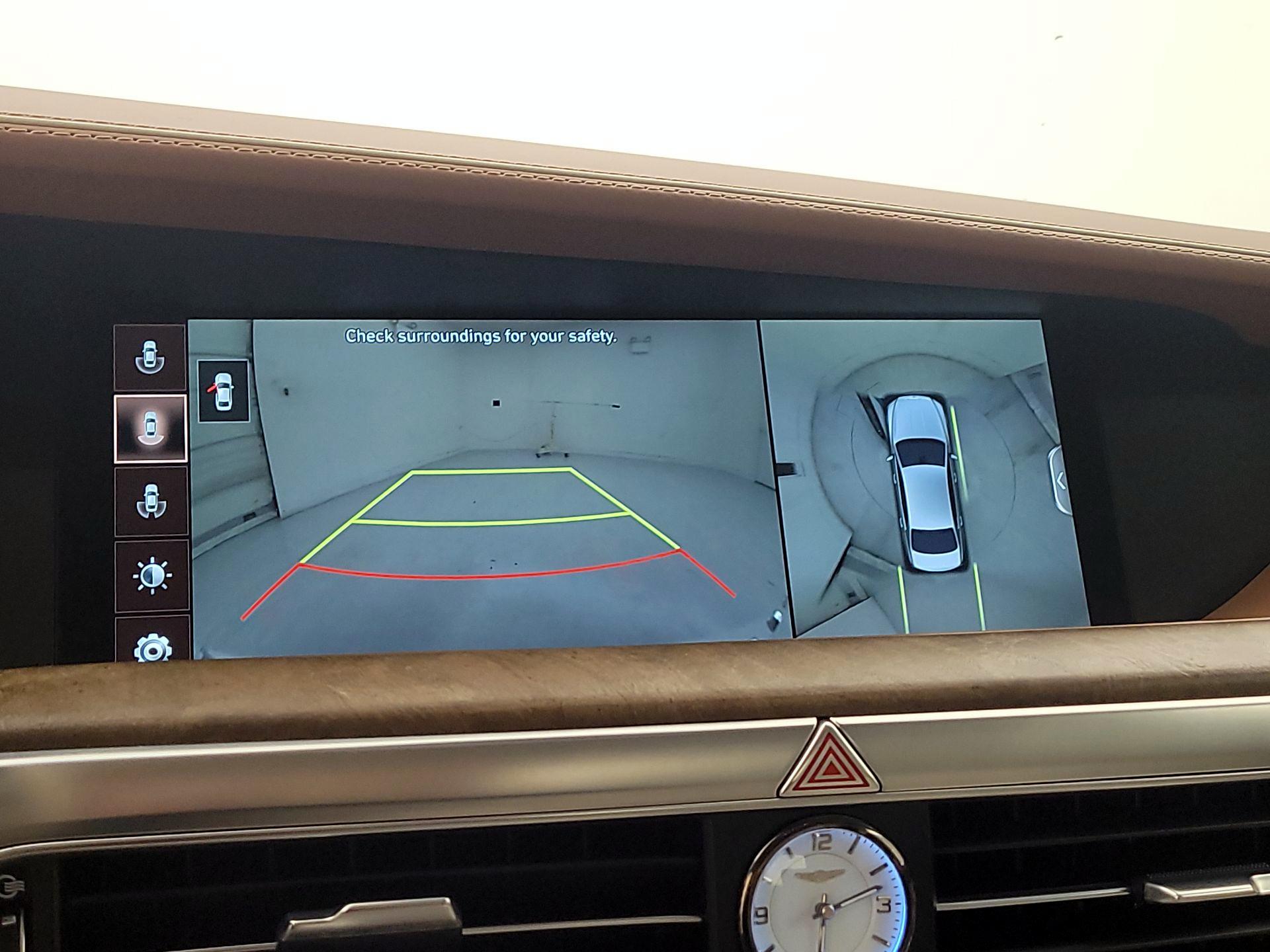 Thumbnail: 2020 Genesis G90 - 14