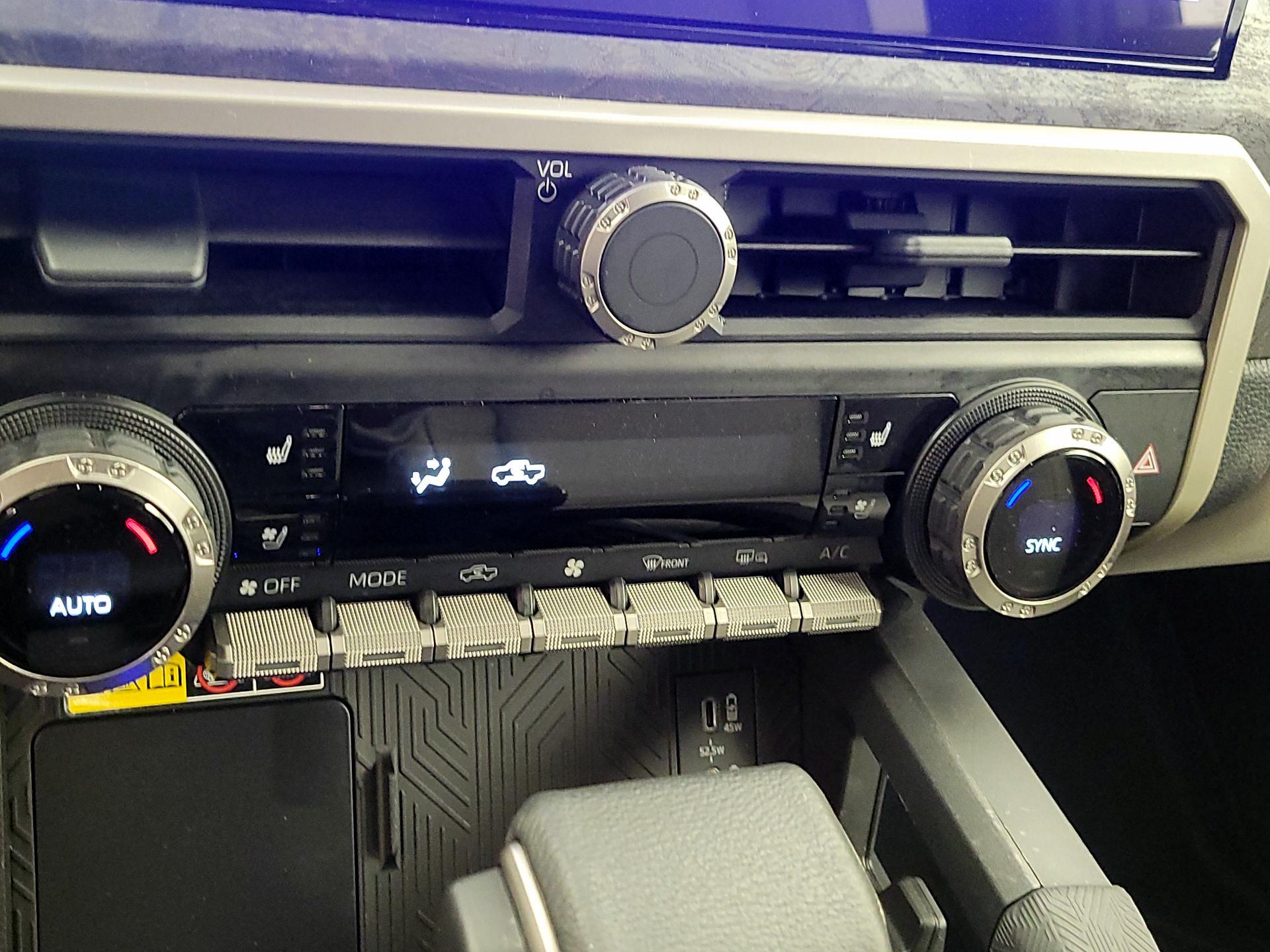 Thumbnail: 2024 Toyota Tacoma - 16