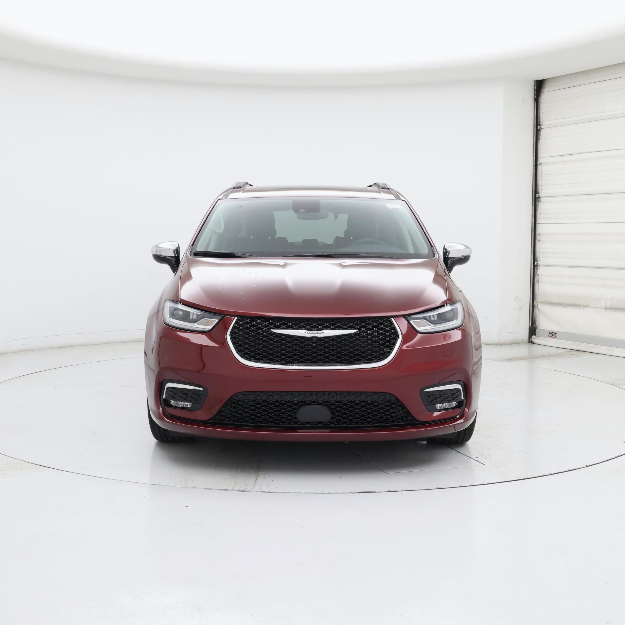 Thumbnail: 2023 Chrysler Pacifica - 5