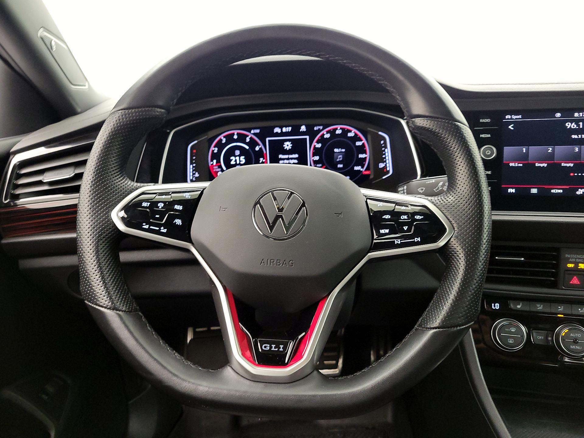 Thumbnail: 2023 Volkswagen Jetta - 10