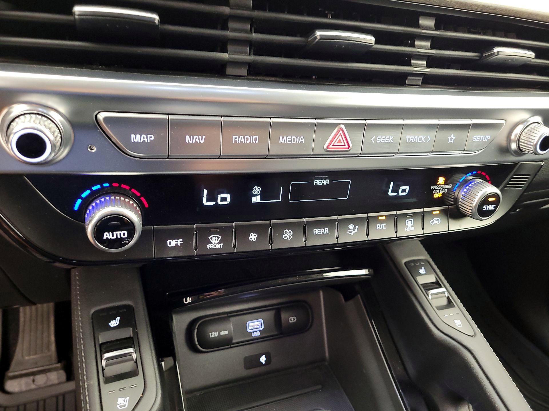 Thumbnail: 2021 Kia Telluride - 16