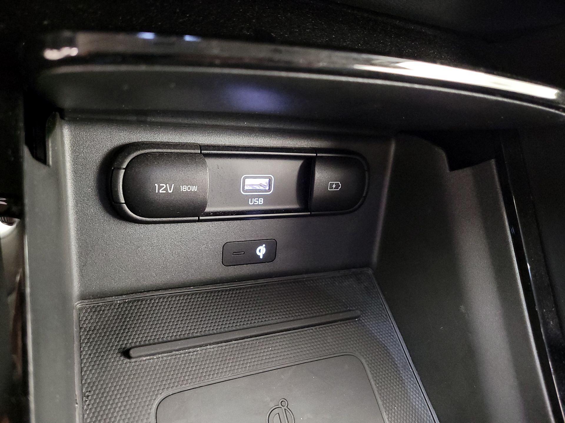 Thumbnail: 2021 Kia Telluride - 18