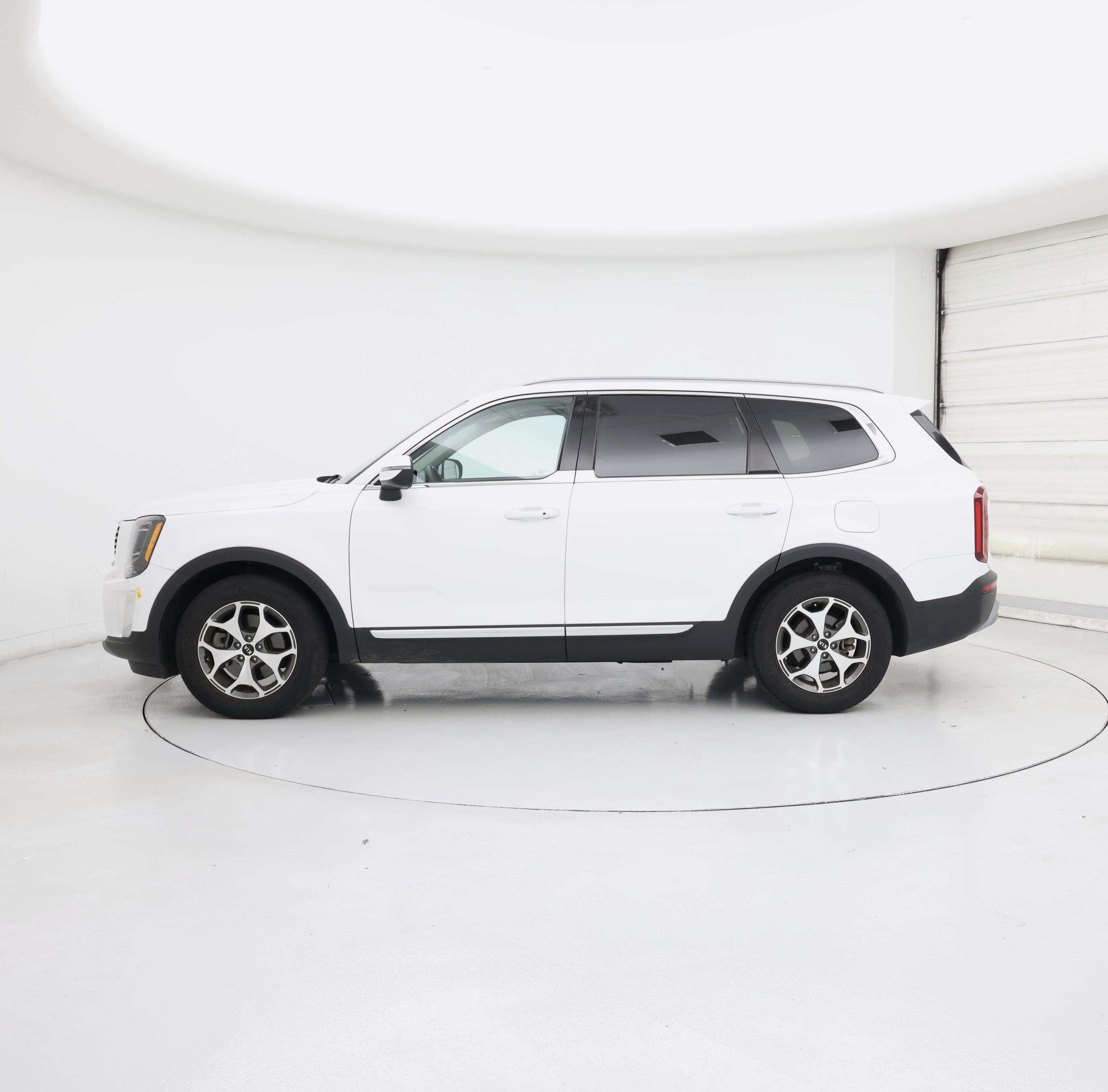 Thumbnail: 2021 Kia Telluride - 3