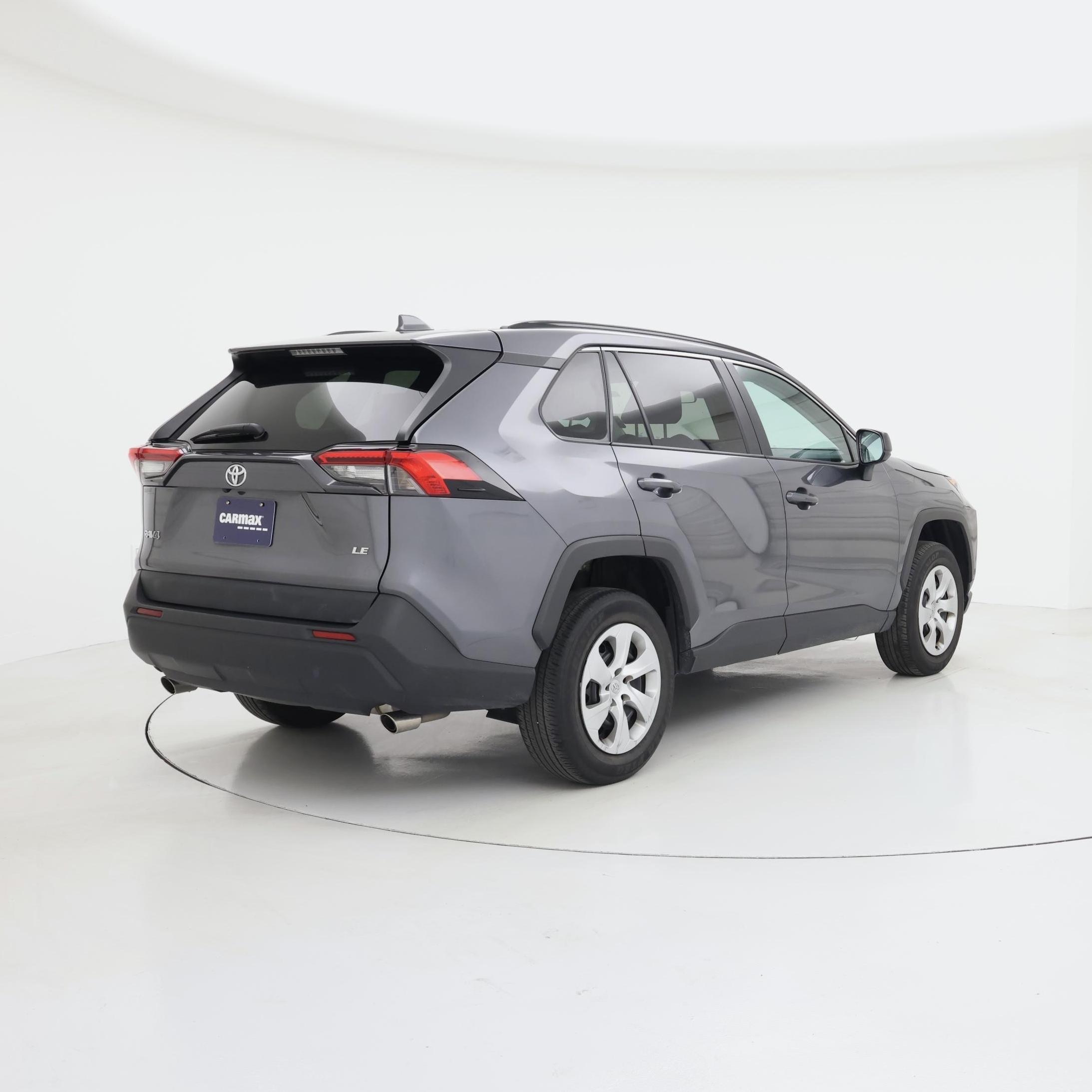 Thumbnail: 2021 Toyota RAV4 - 8
