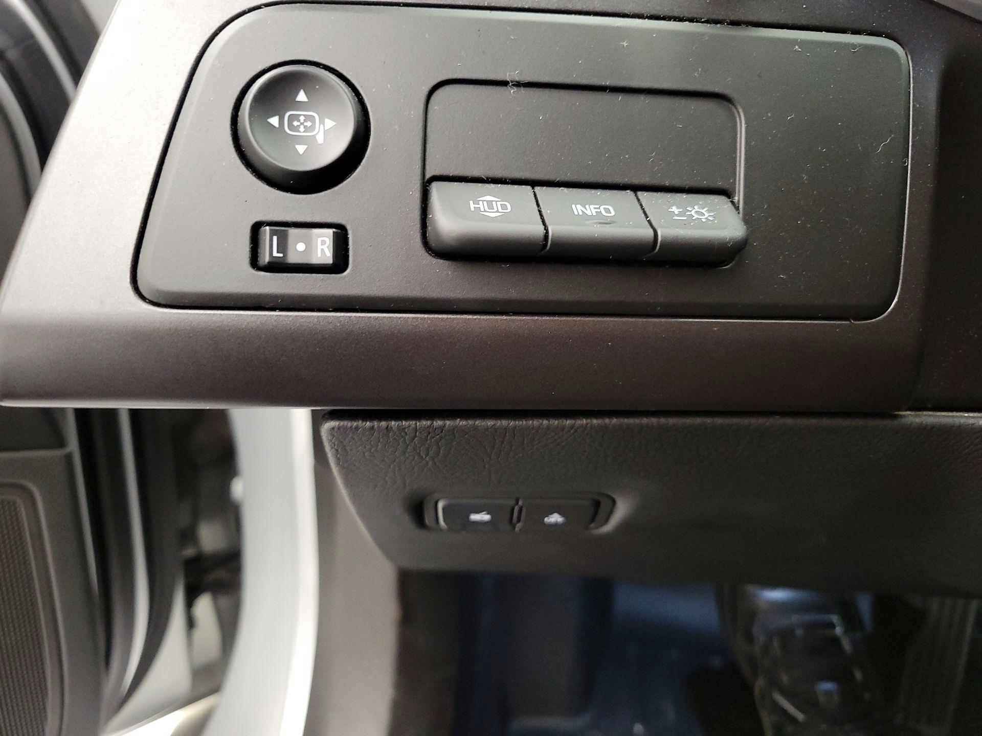 Thumbnail: 2017 Chevrolet Corvette - 13