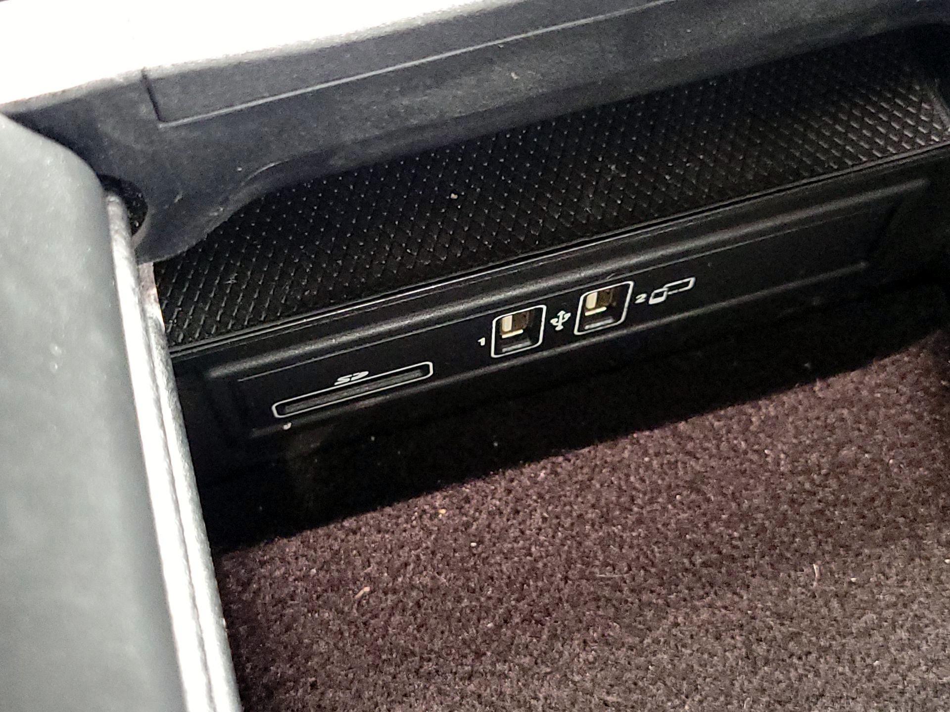 Thumbnail: 2019 Mercedes-Benz C-Class - 18