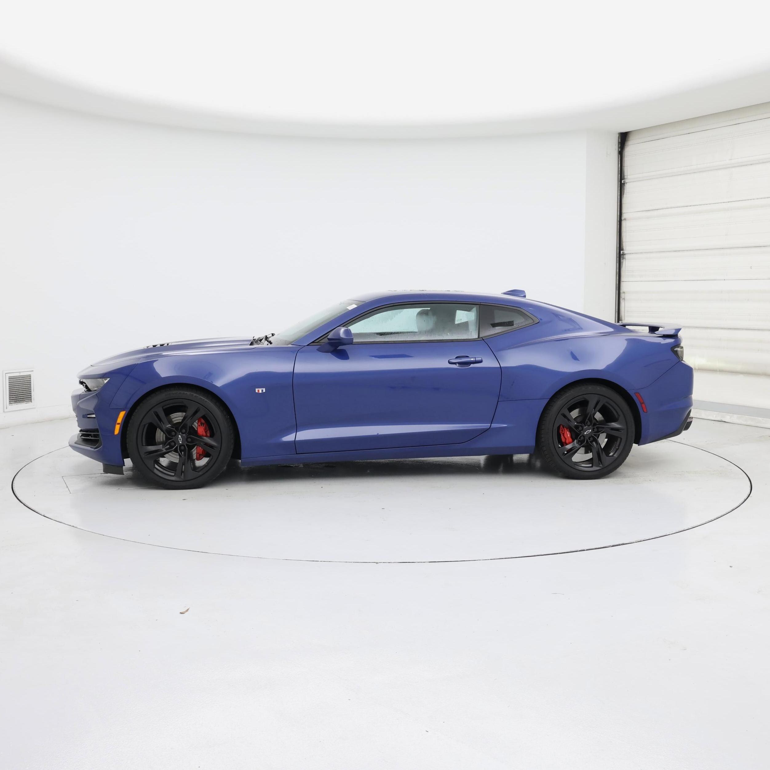 Thumbnail: 2021 Chevrolet Camaro - 3