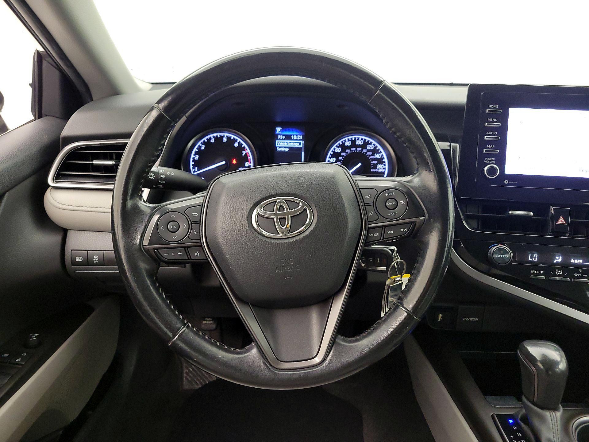 Thumbnail: 2021 Toyota Camry - 10