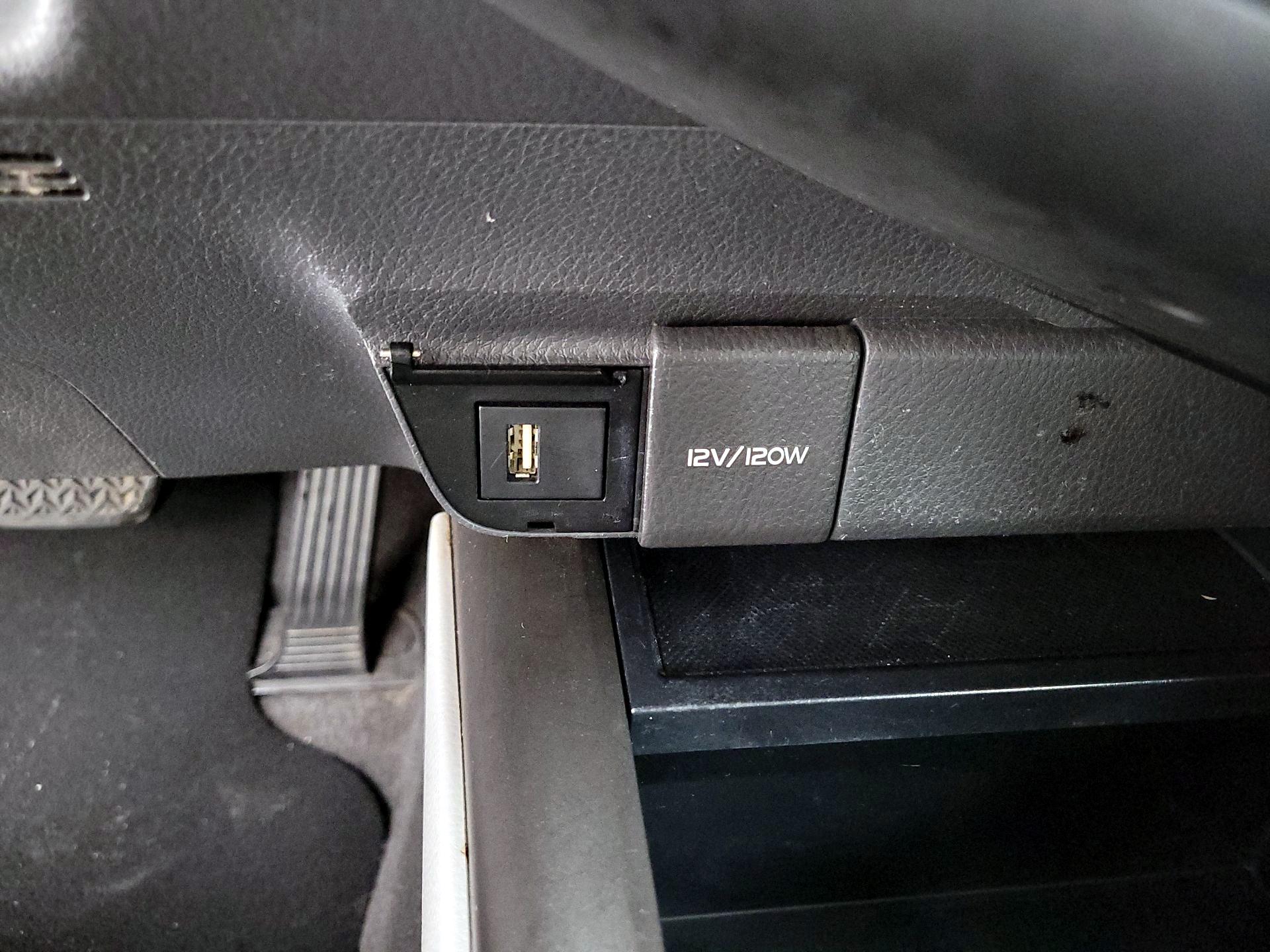 Thumbnail: 2021 Toyota Camry - 18