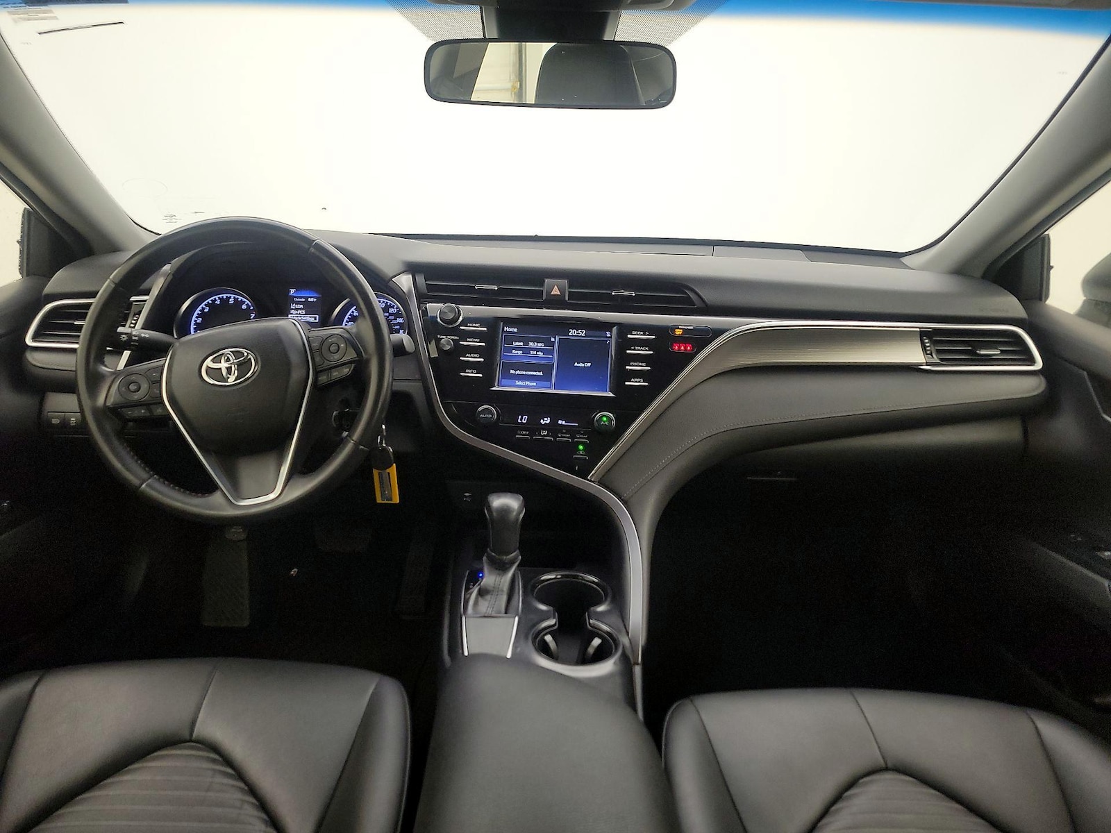 2018 Toyota Camry SE - Photo 10