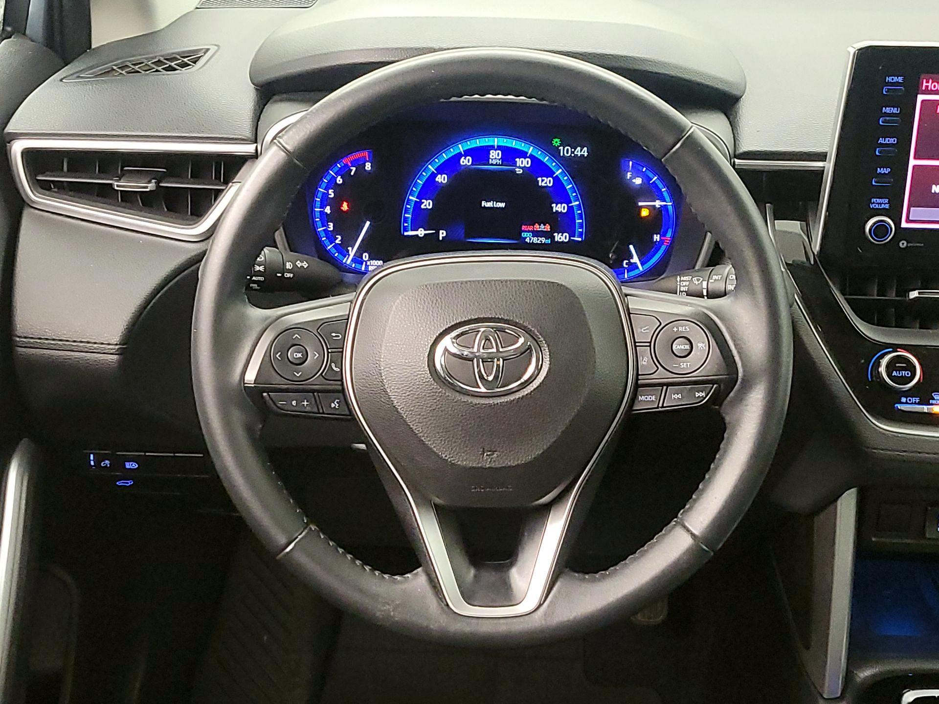 Thumbnail: 2022 Toyota Corolla Cross - 10