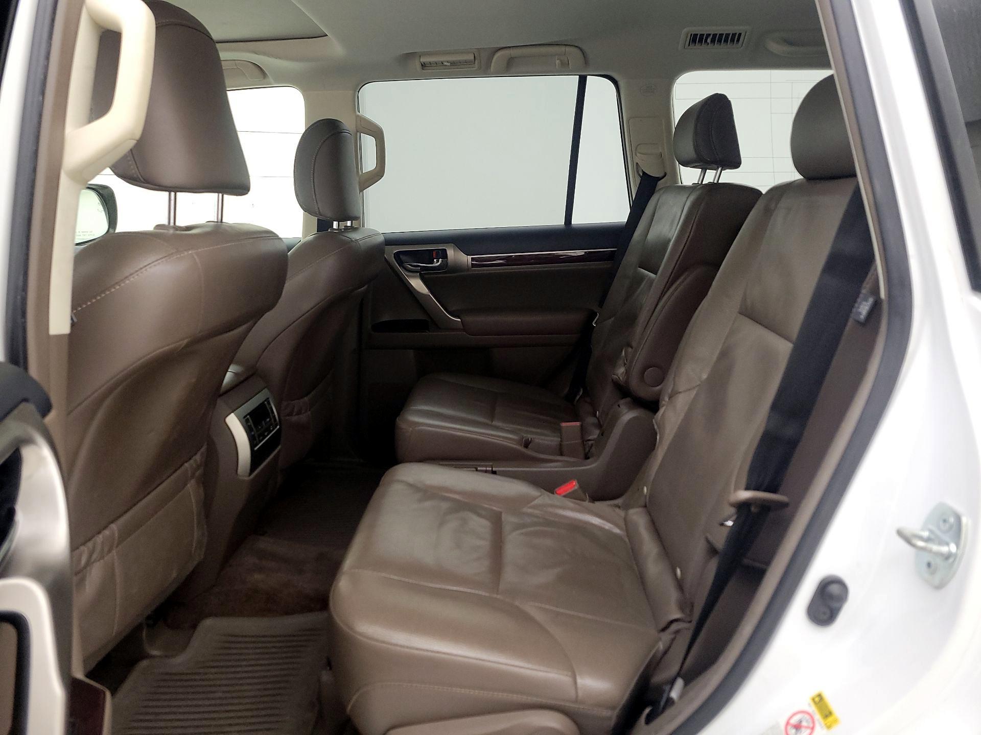 Thumbnail: 2017 Lexus GX - 19