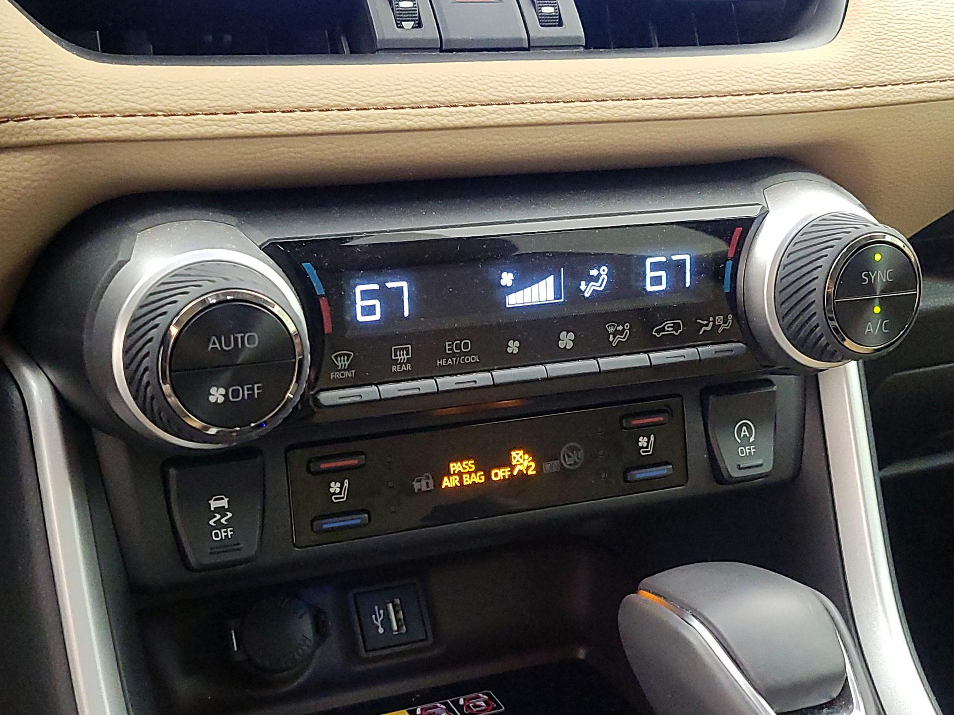 Thumbnail: 2024 Toyota RAV4 - 16