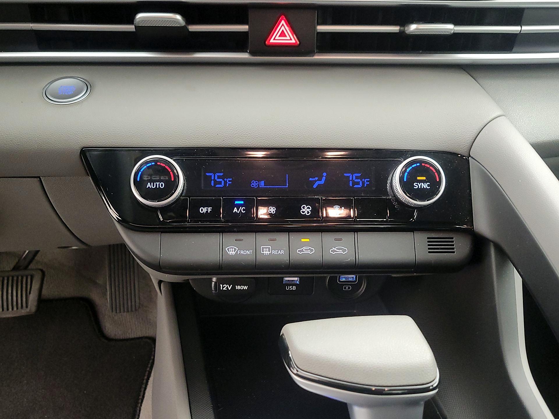 Thumbnail: 2022 Hyundai Elantra - 16