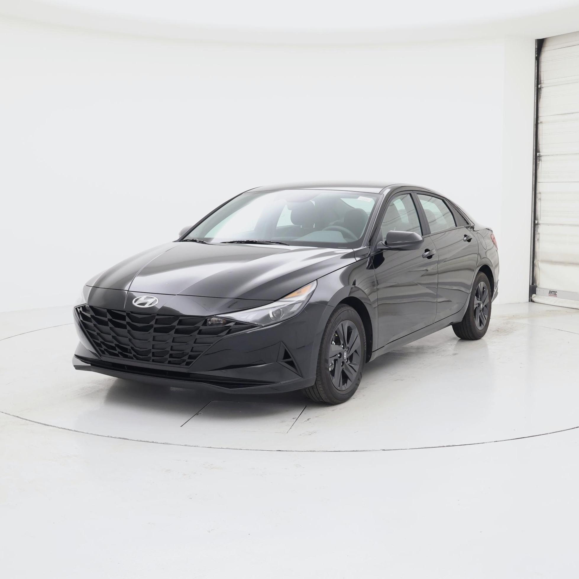 Thumbnail: 2022 Hyundai Elantra - 4