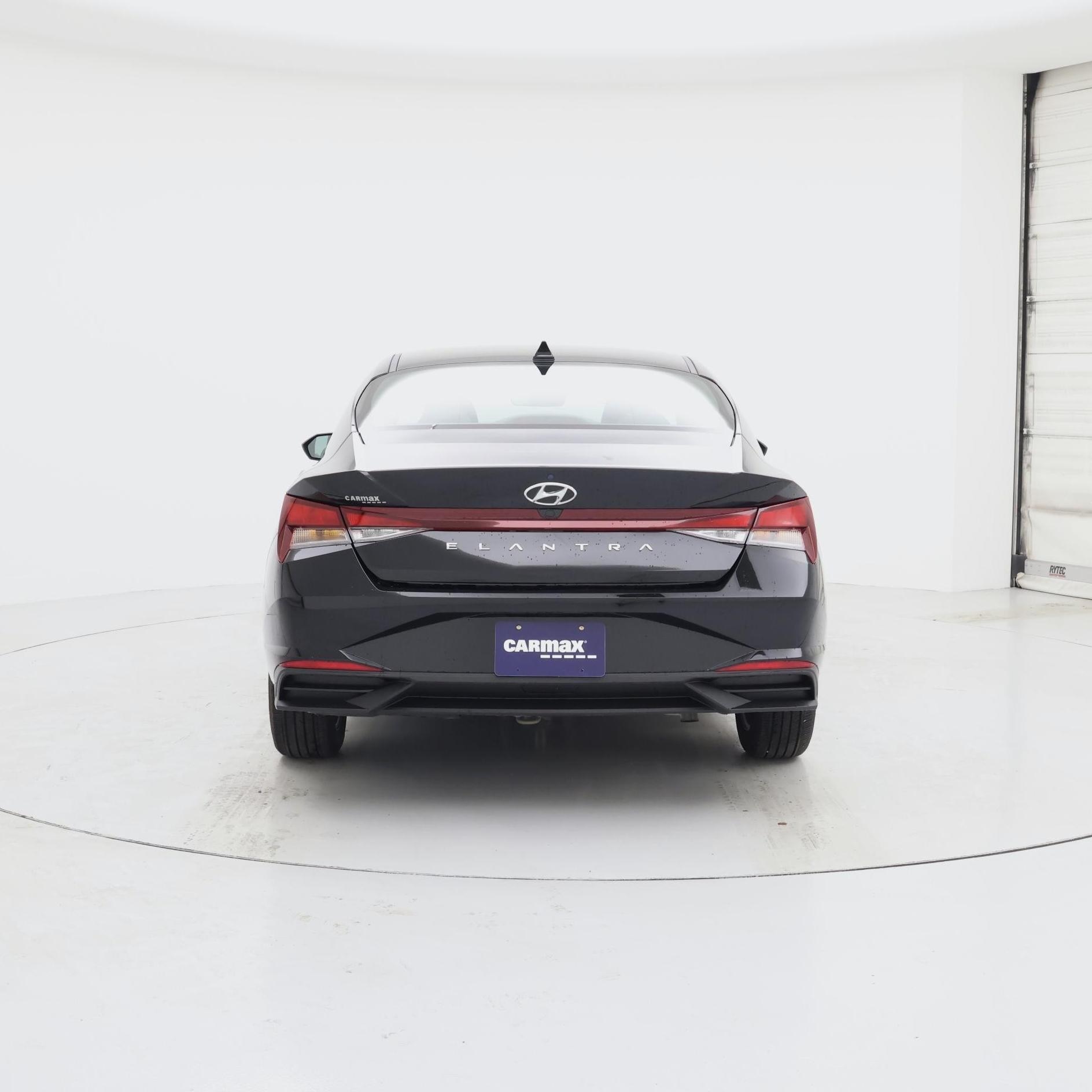 Thumbnail: 2022 Hyundai Elantra - 6