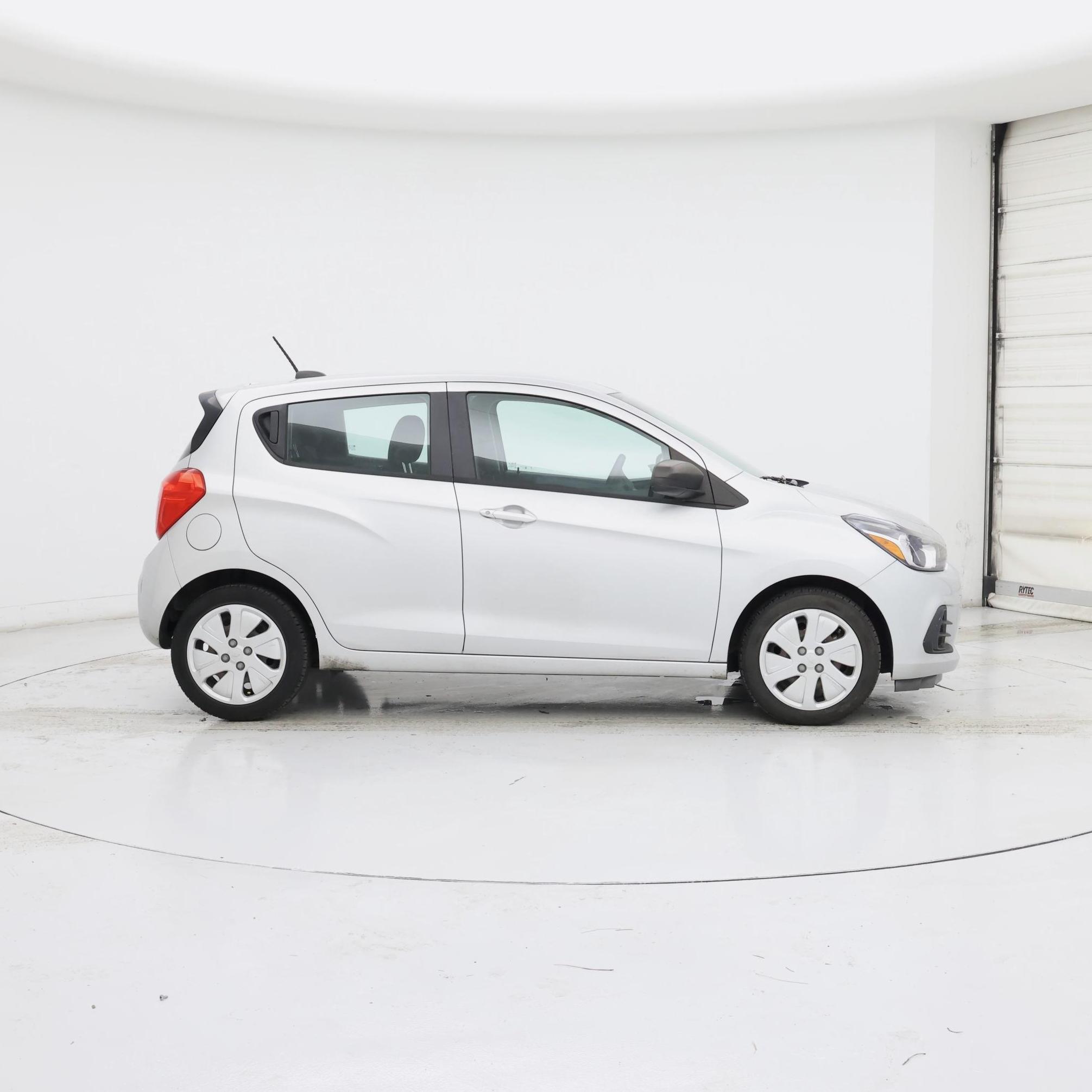 Thumbnail: 2017 Chevrolet Spark - 7