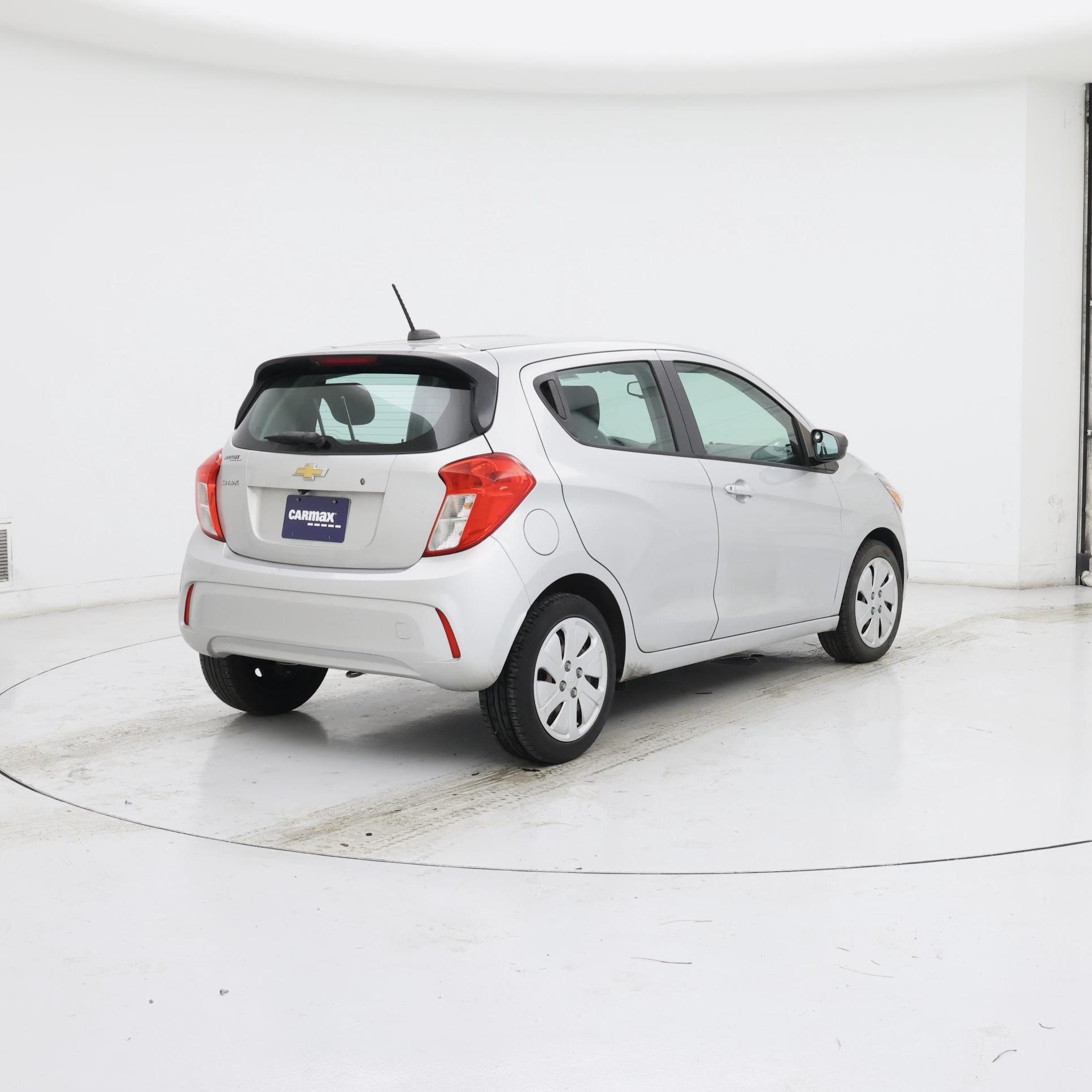 Thumbnail: 2017 Chevrolet Spark - 8