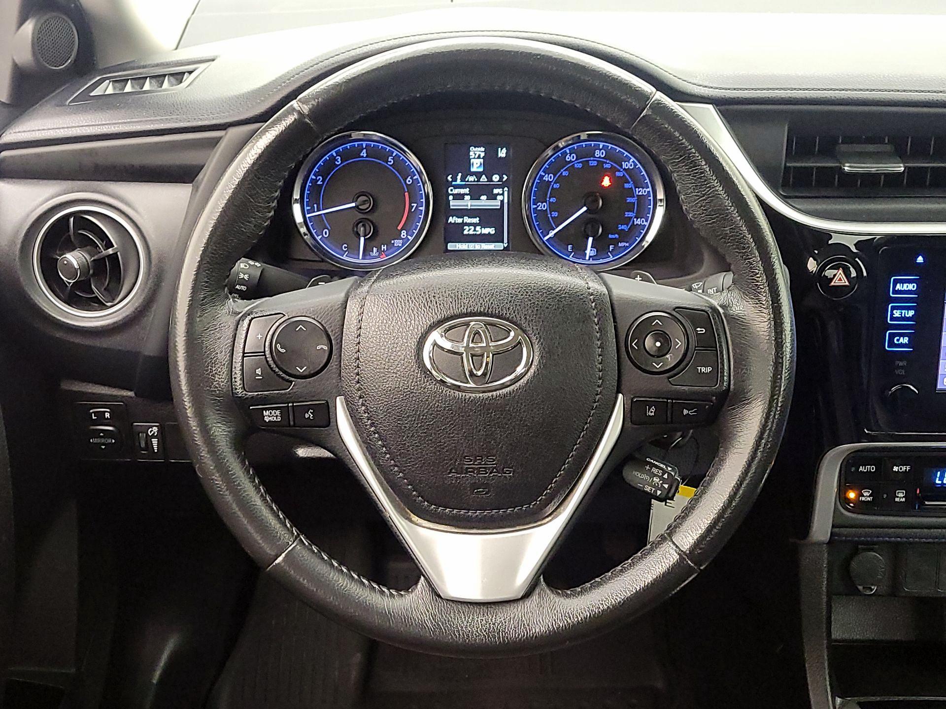 Thumbnail: 2019 Toyota Corolla - 10