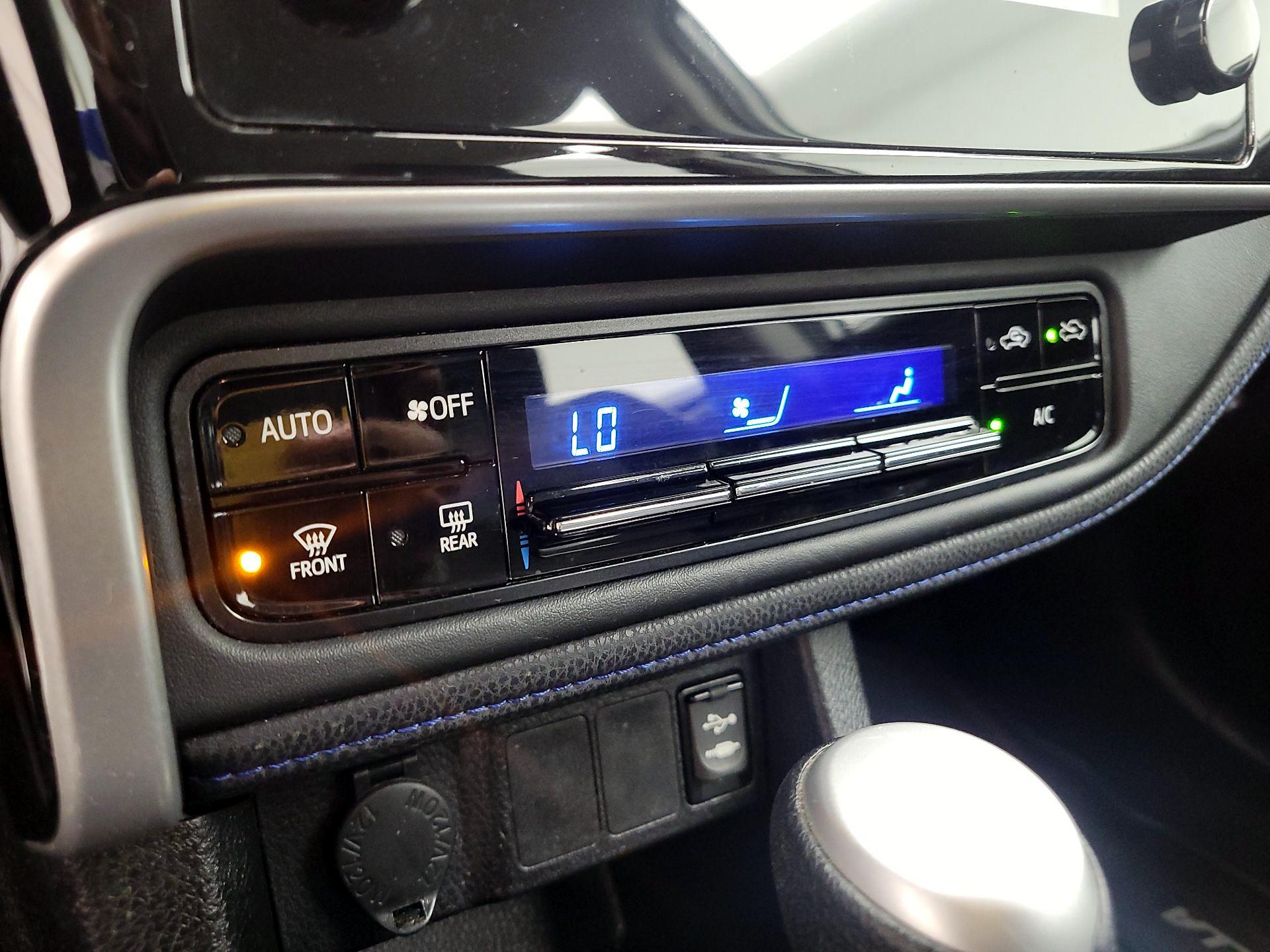 Thumbnail: 2019 Toyota Corolla - 16