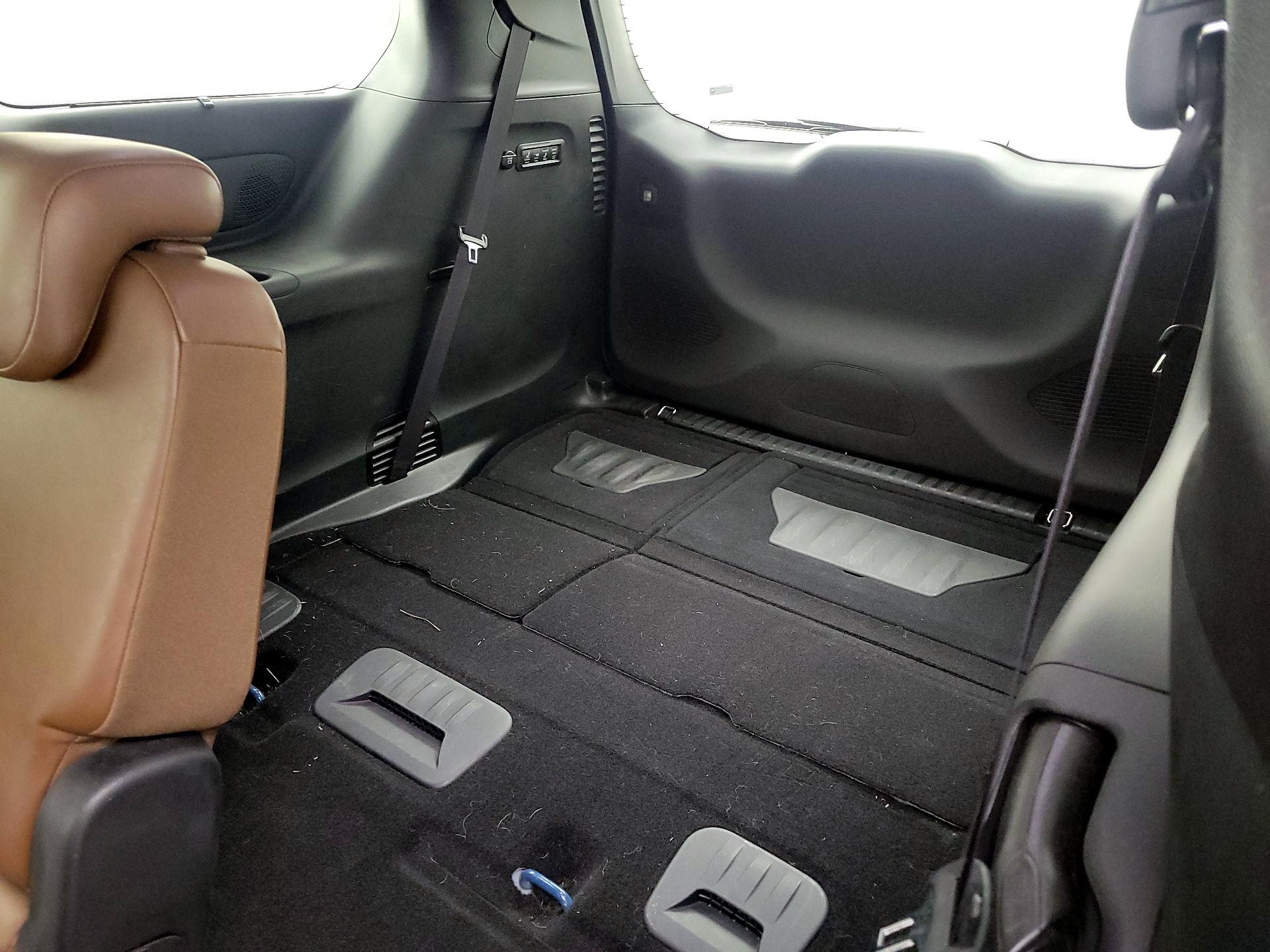 Thumbnail: 2018 Chrysler Pacifica - 20