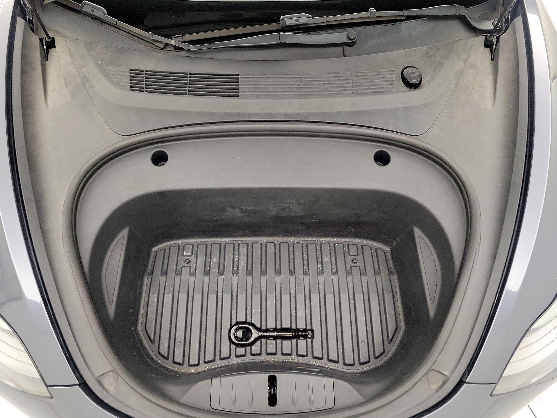 Thumbnail: 2022 Tesla Model 3 - 19