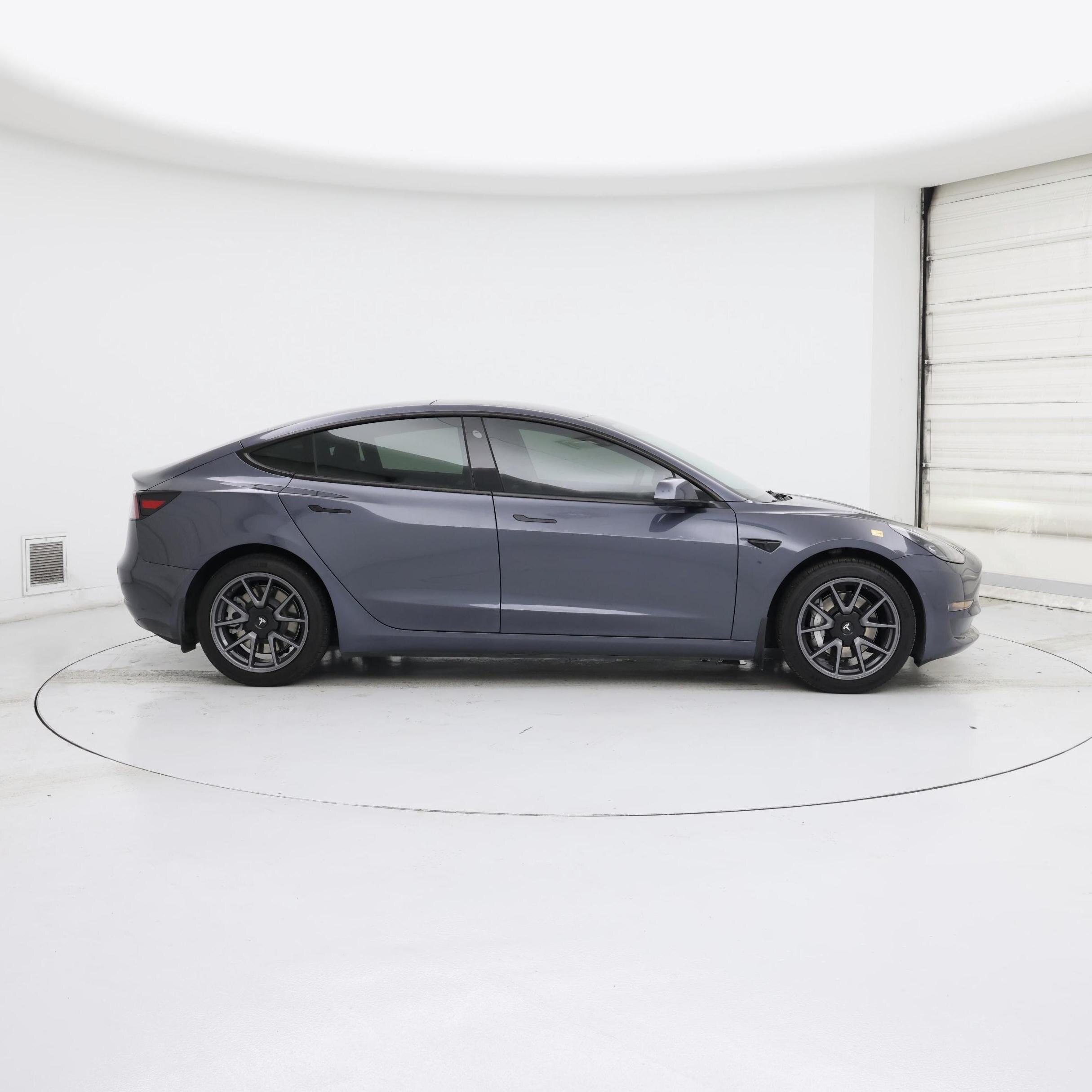 Thumbnail: 2022 Tesla Model 3 - 7