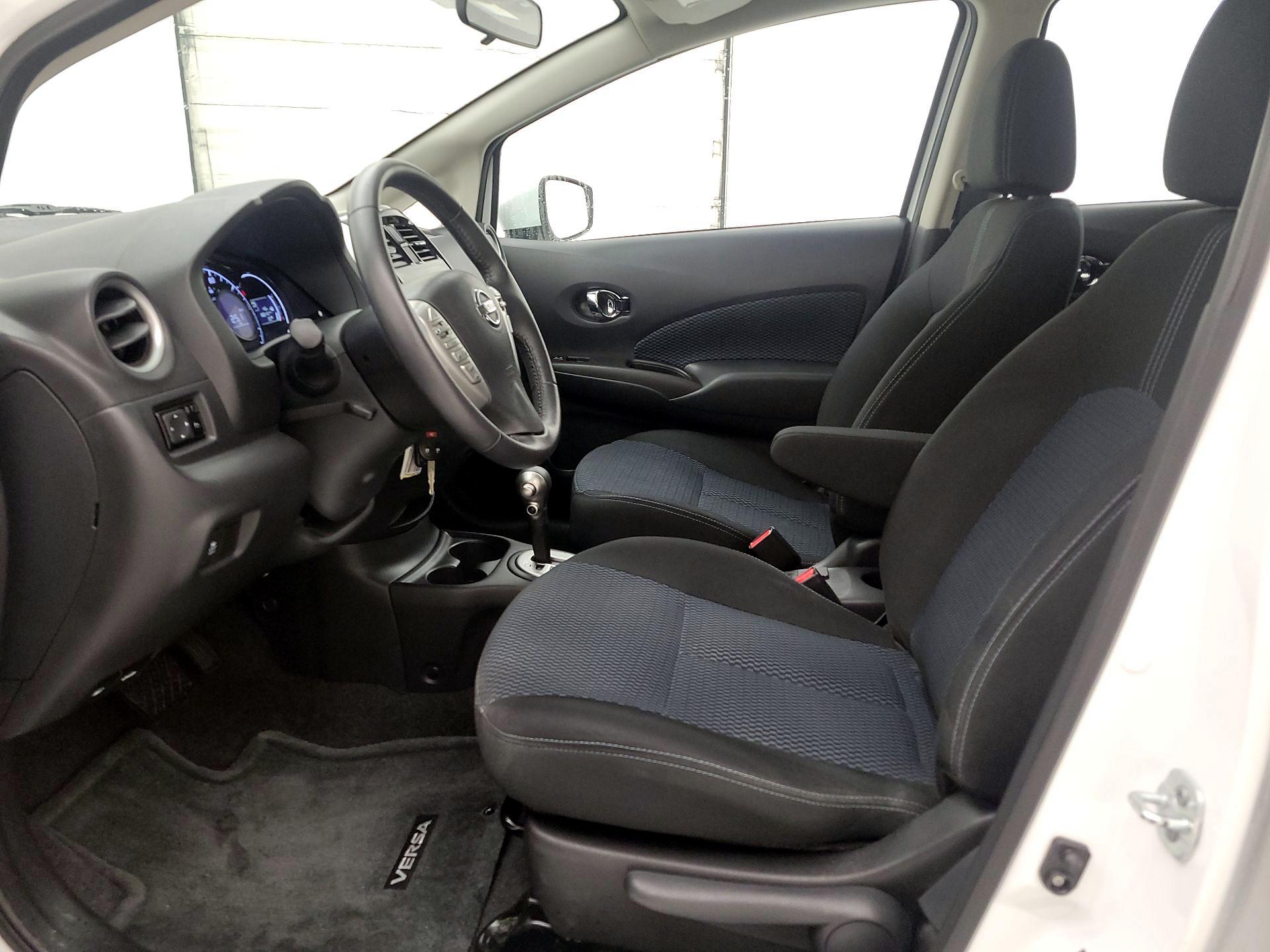 Thumbnail: 2015 Nissan Versa Note - 11