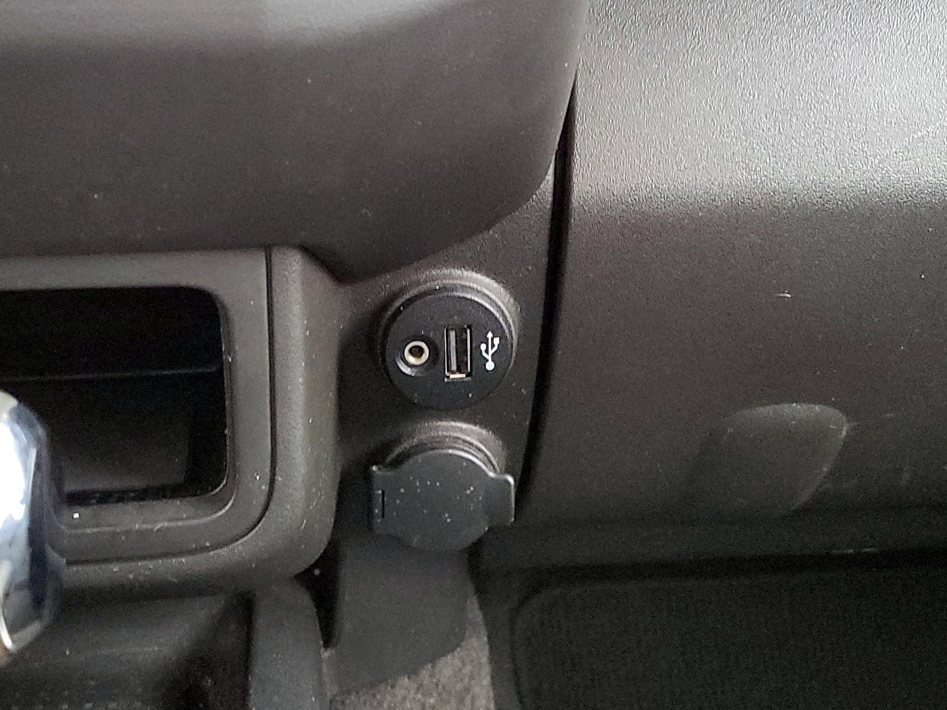 Thumbnail: 2017 Nissan Frontier - 17