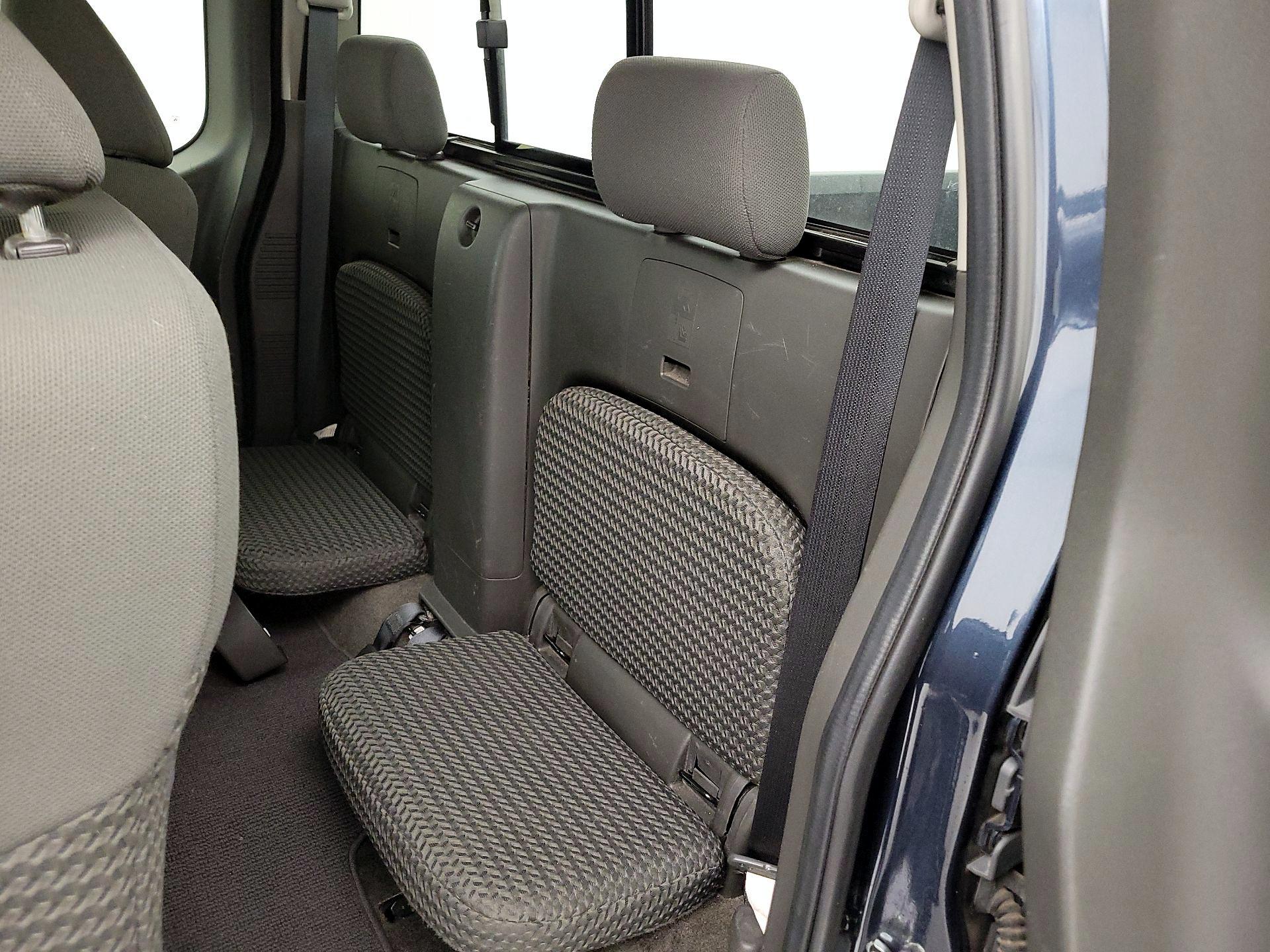 Thumbnail: 2017 Nissan Frontier - 18