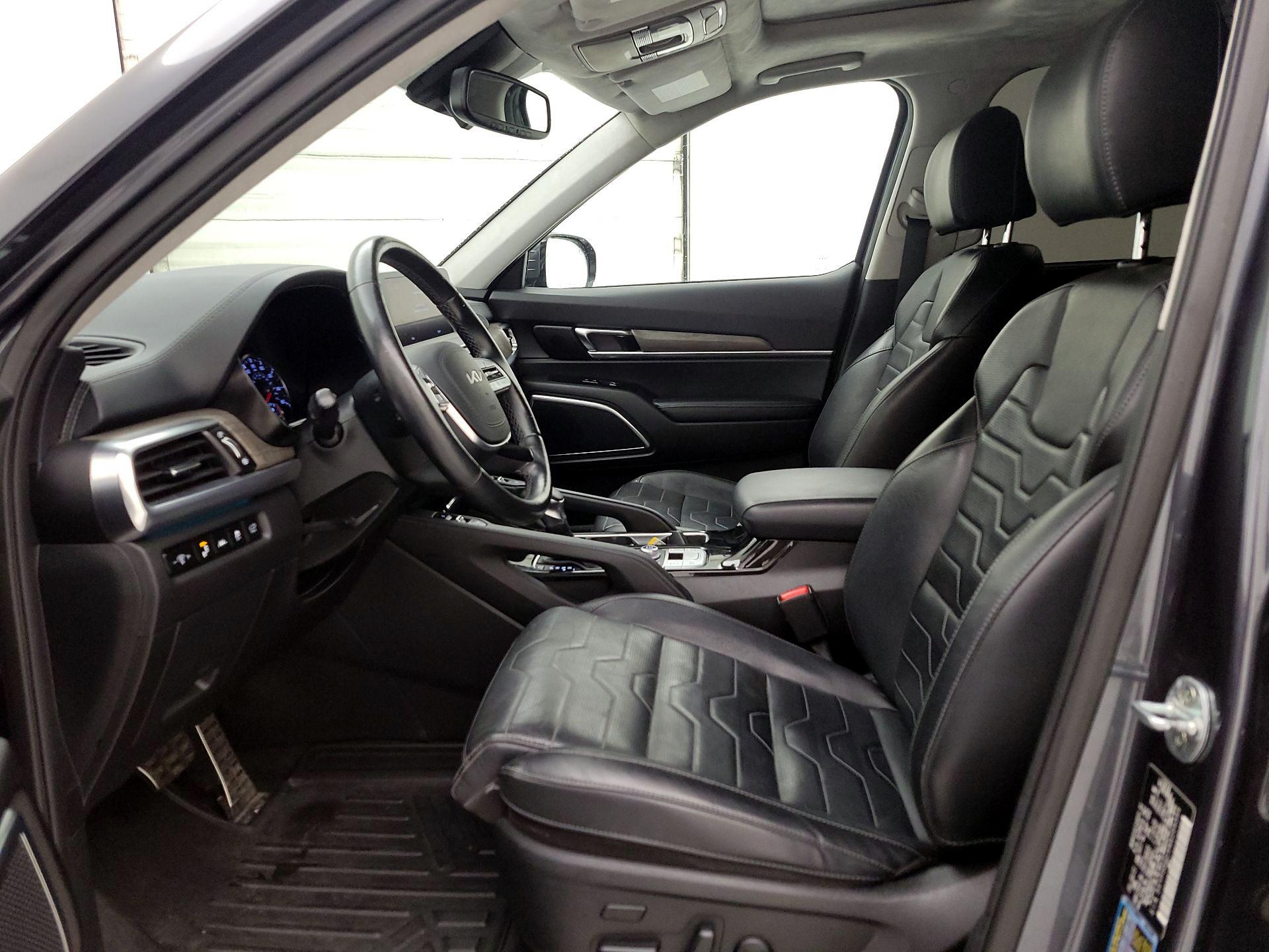 Thumbnail: 2022 Kia Telluride - 11