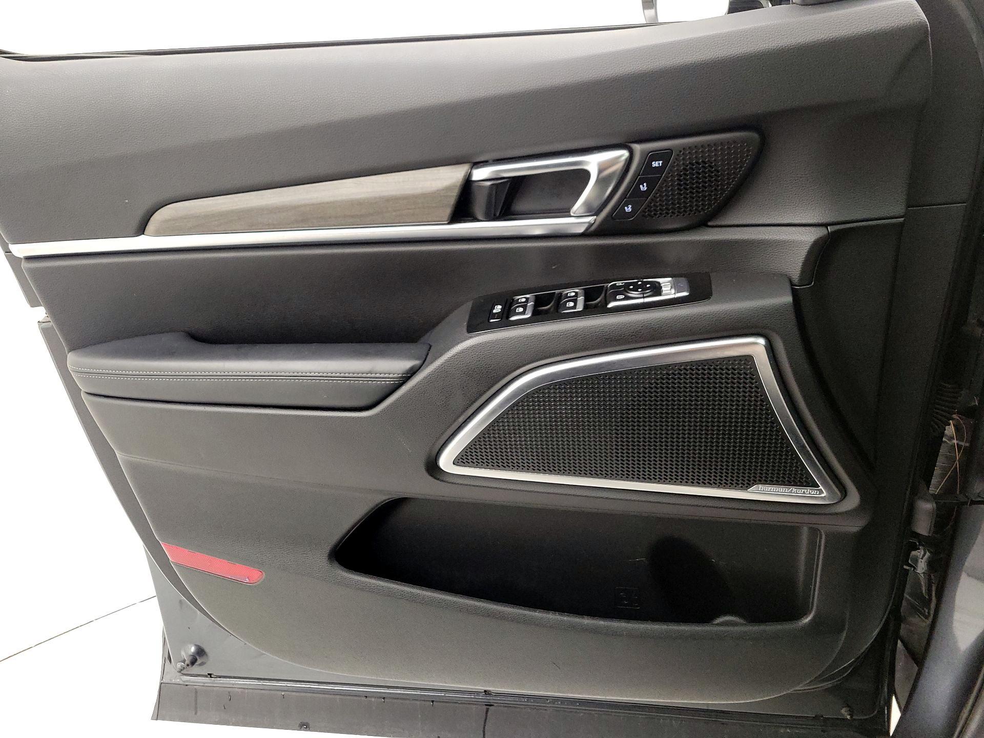 Thumbnail: 2022 Kia Telluride - 12