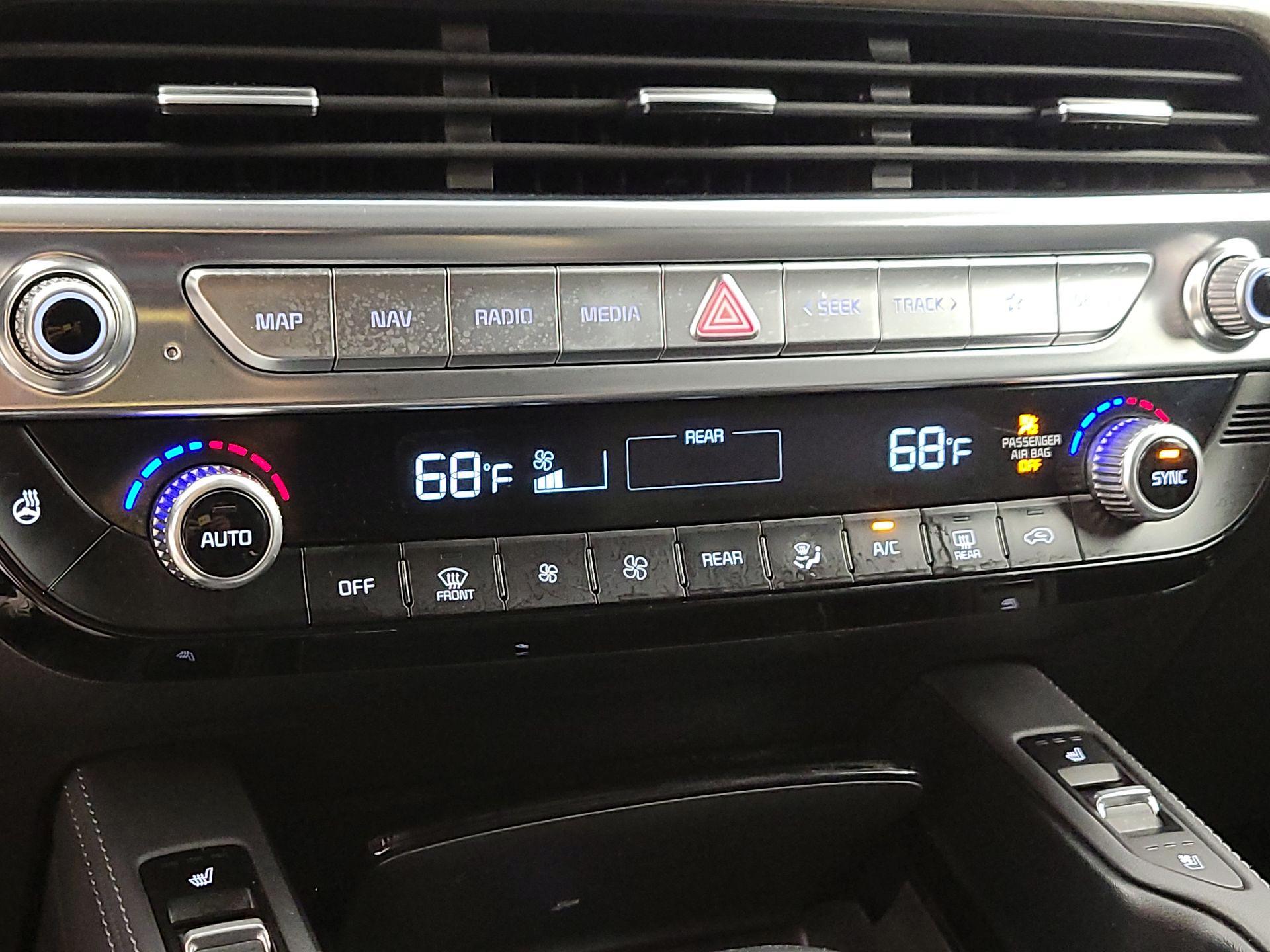 Thumbnail: 2022 Kia Telluride - 16