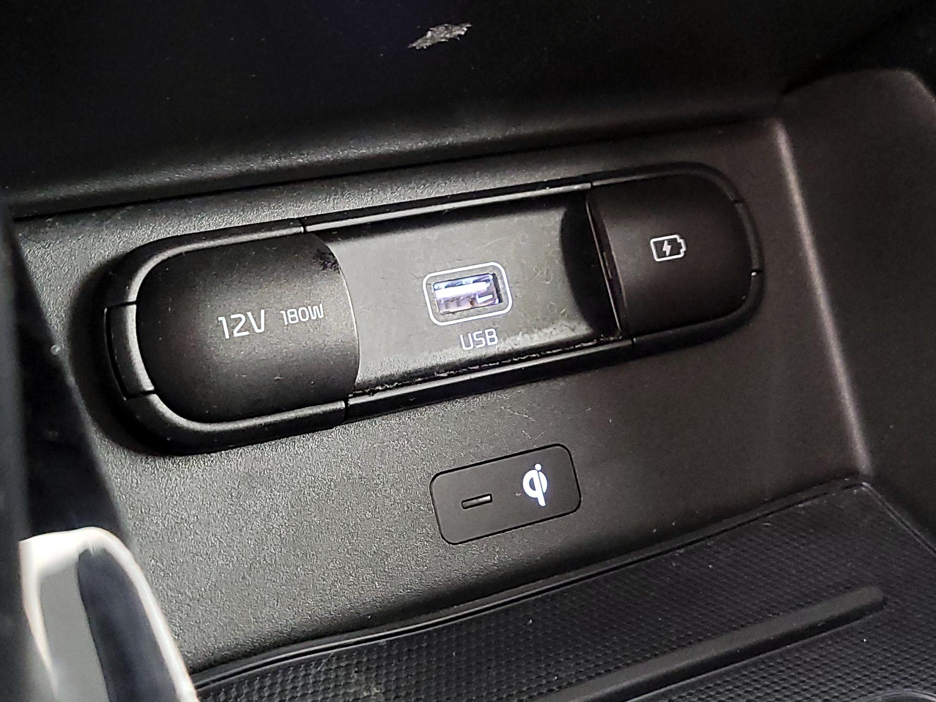 Thumbnail: 2022 Kia Telluride - 18