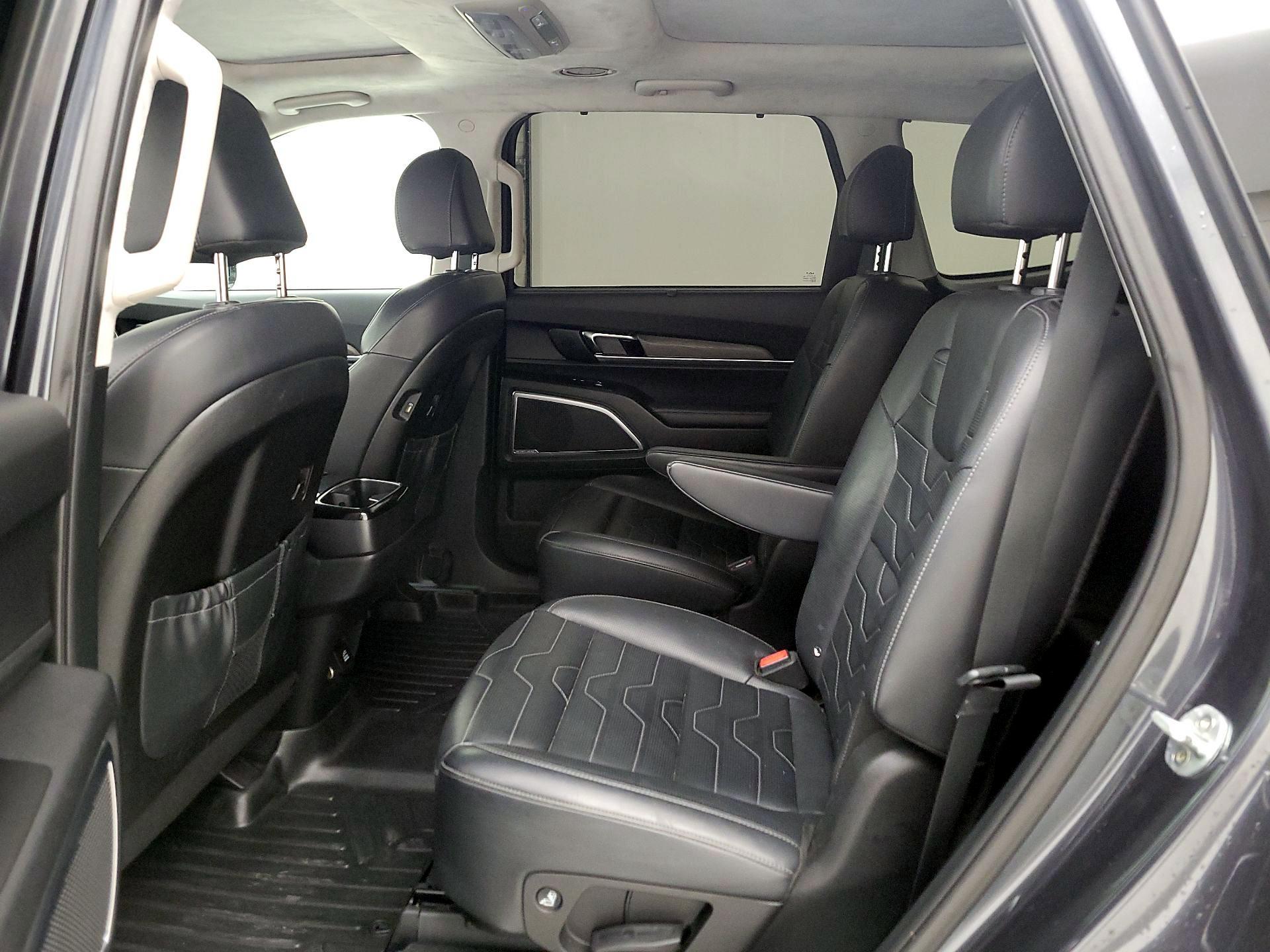 Thumbnail: 2022 Kia Telluride - 19