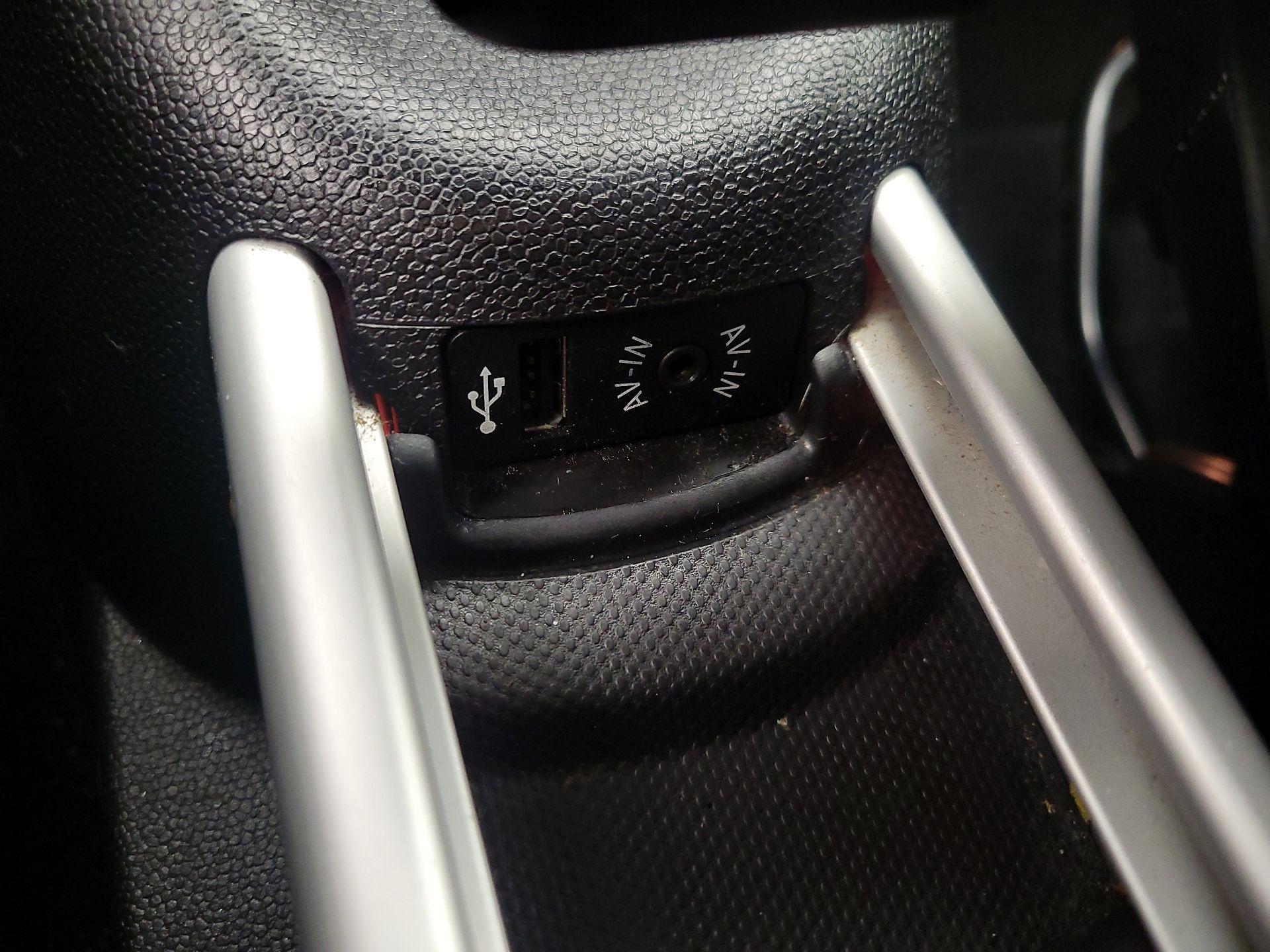 Thumbnail: 2016 MINI Cooper Countryman - 16