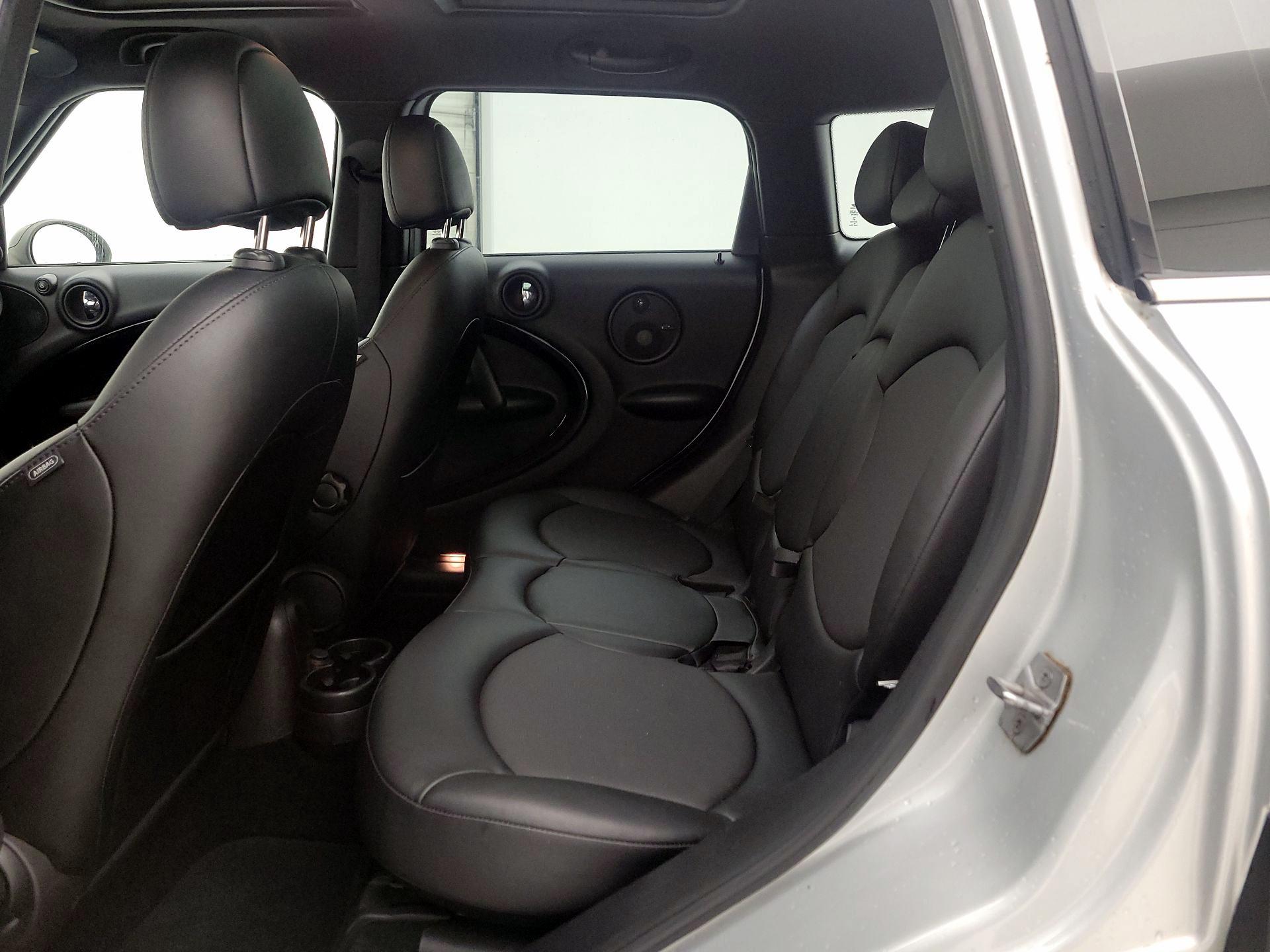 Thumbnail: 2016 MINI Cooper Countryman - 17