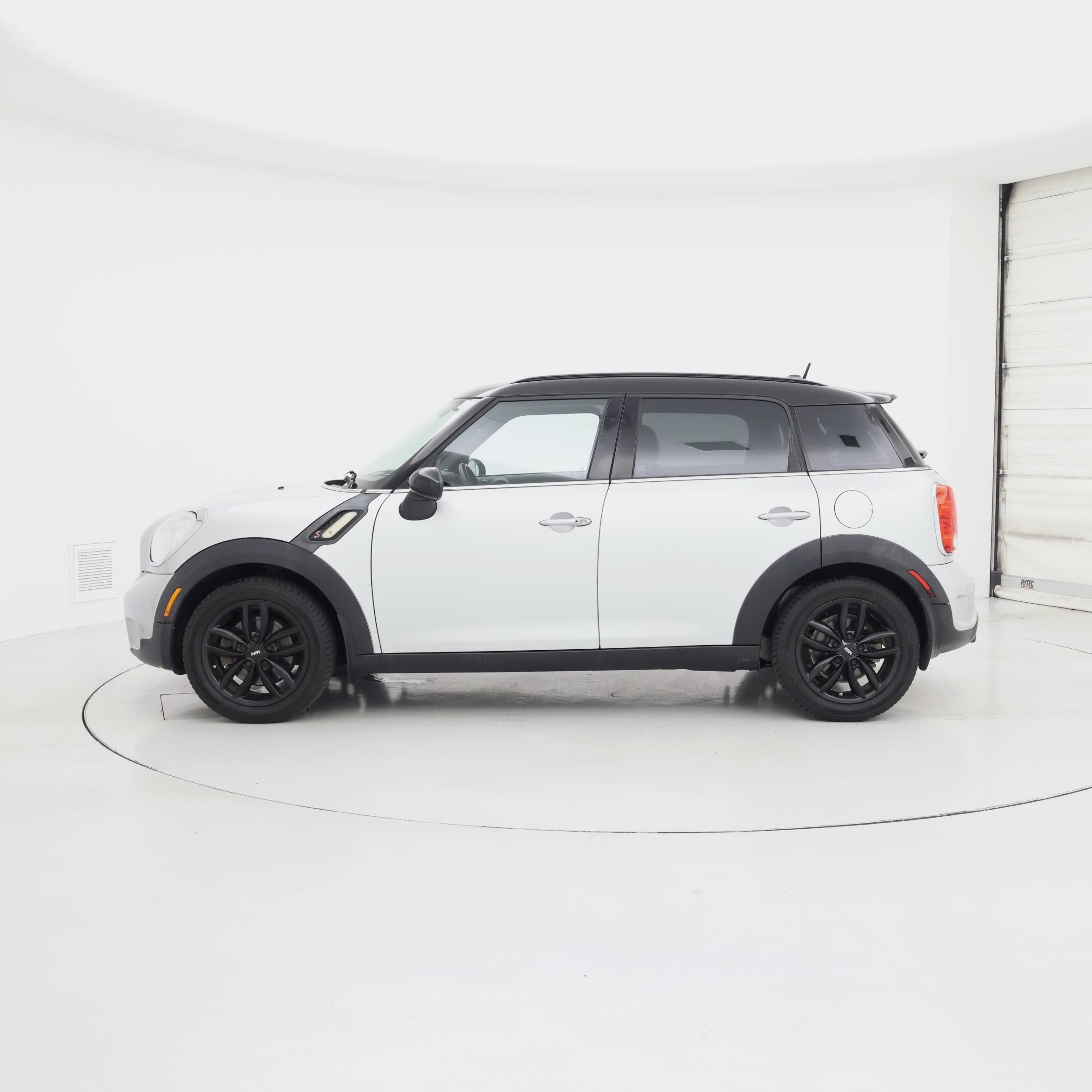 Thumbnail: 2016 MINI Cooper Countryman - 3