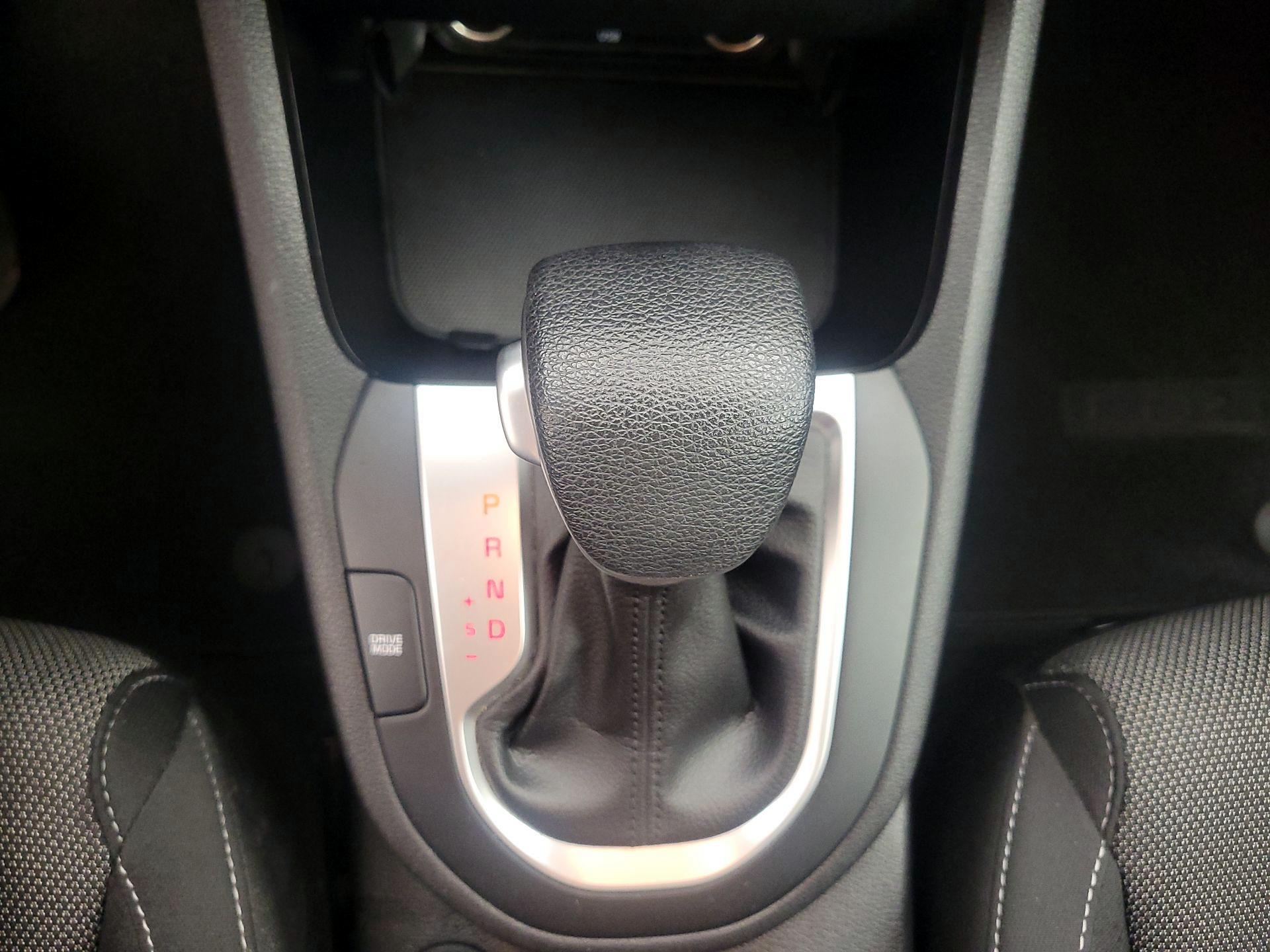 Thumbnail: 2022 Kia Forte - 17