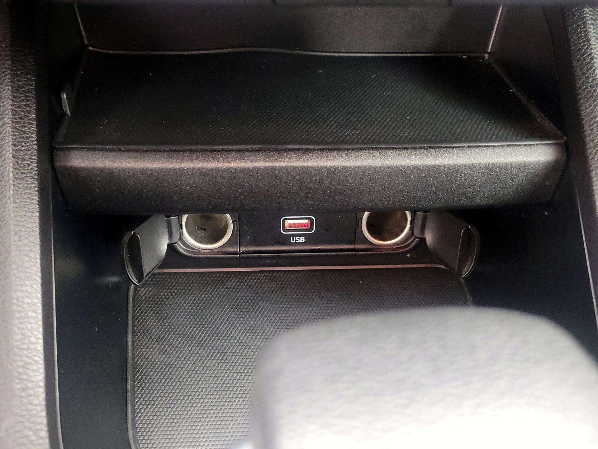 Thumbnail: 2022 Kia Forte - 18