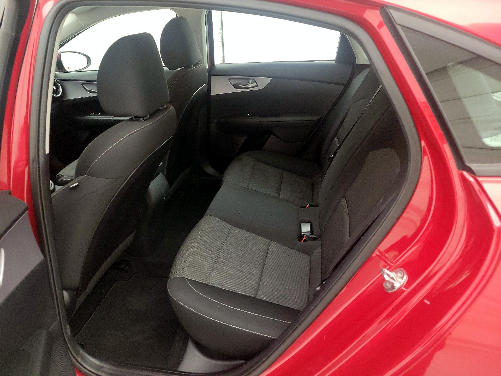 Thumbnail: 2022 Kia Forte - 19