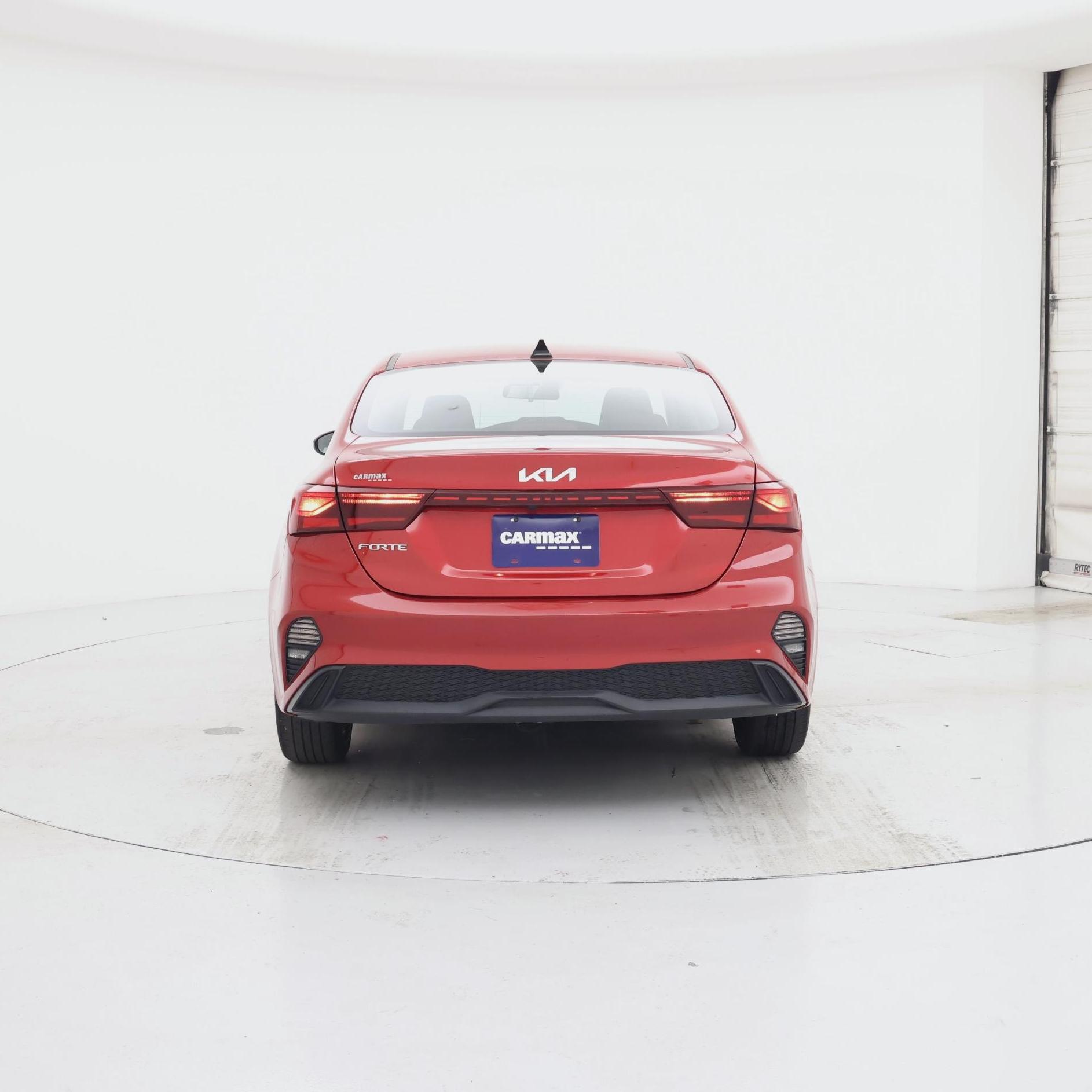 Thumbnail: 2022 Kia Forte - 6