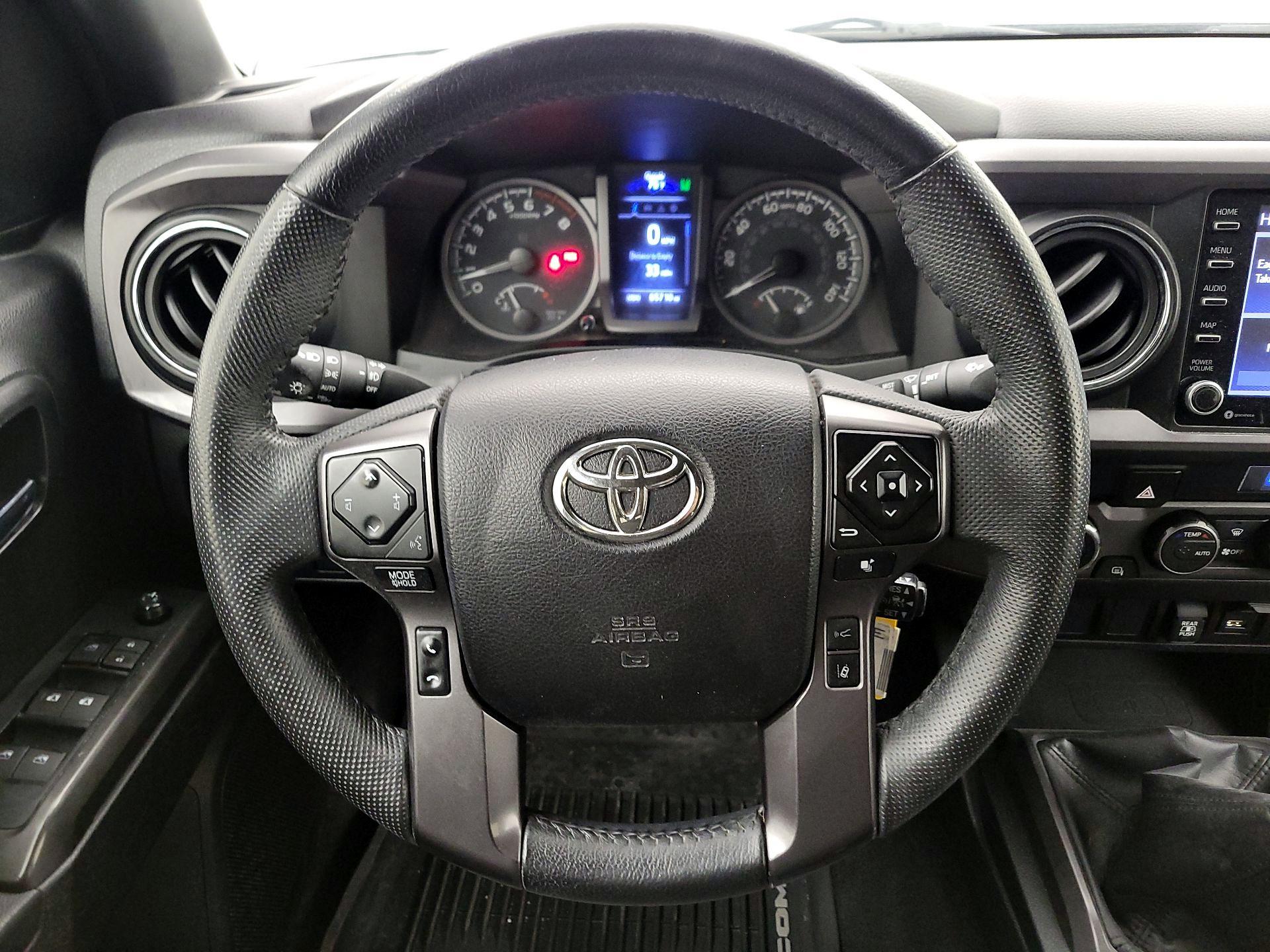 Thumbnail: 2022 Toyota Tacoma - 10