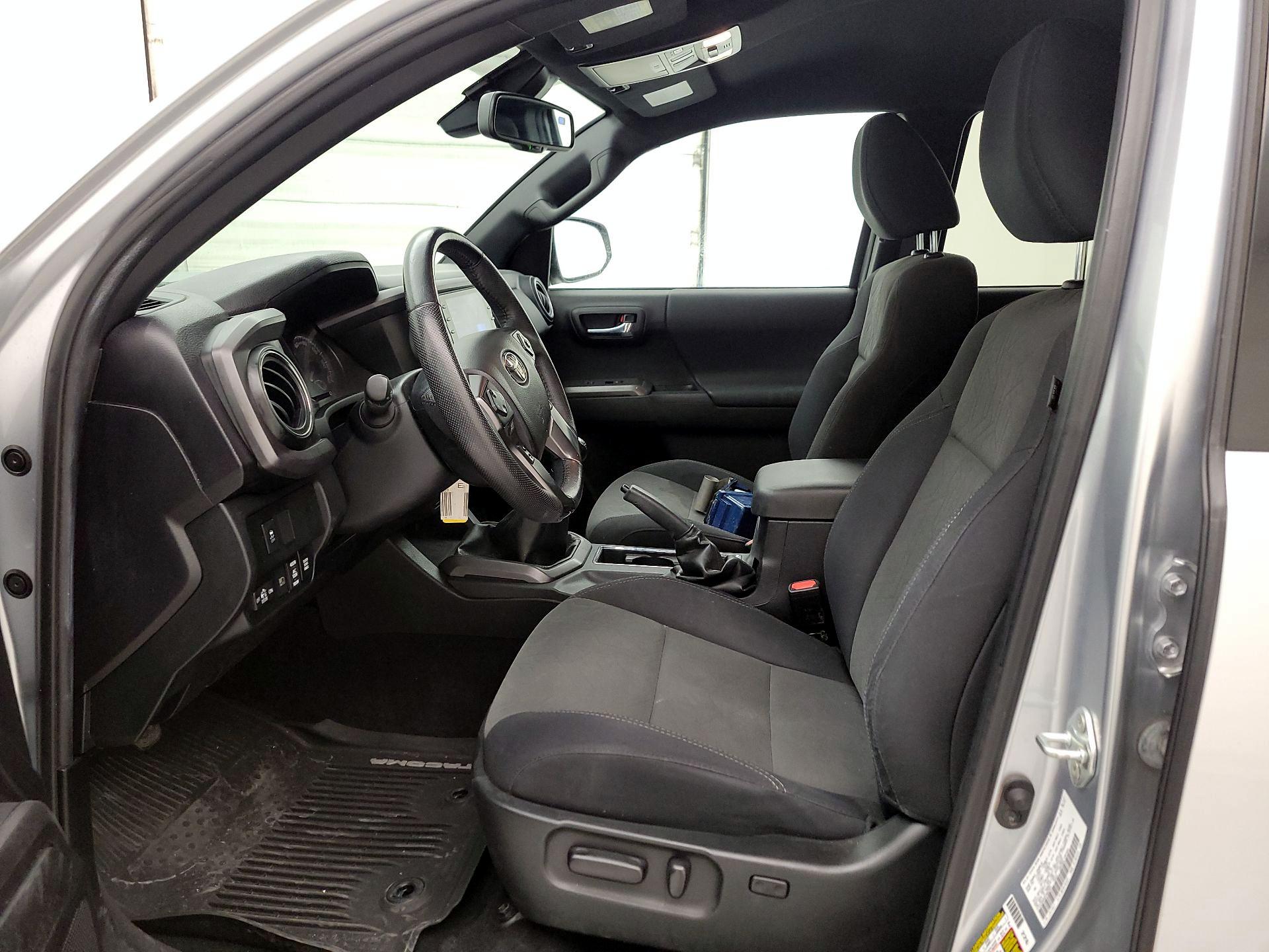 Thumbnail: 2022 Toyota Tacoma - 11