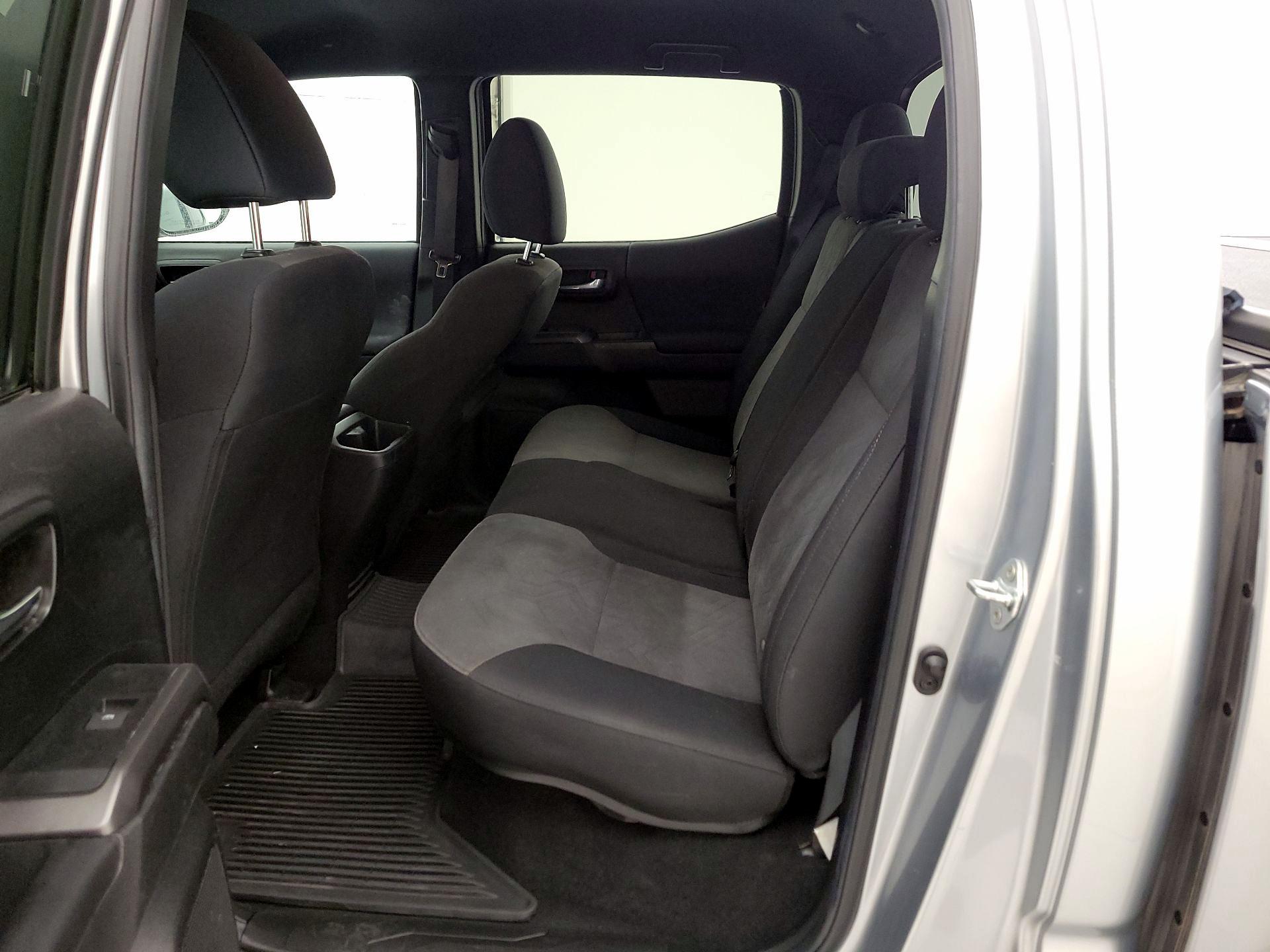 Thumbnail: 2022 Toyota Tacoma - 19