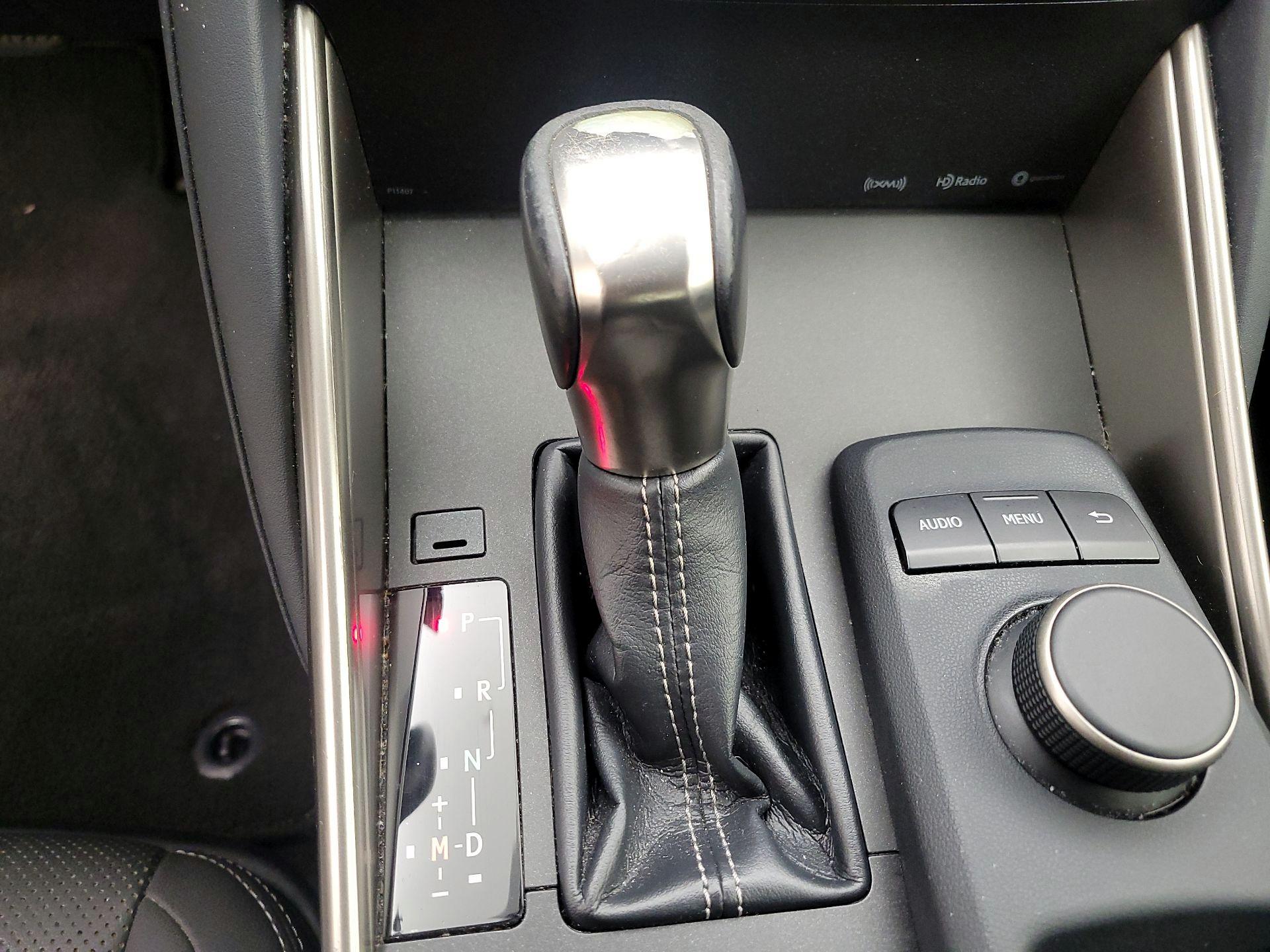 Thumbnail: 2018 Lexus IS - 17