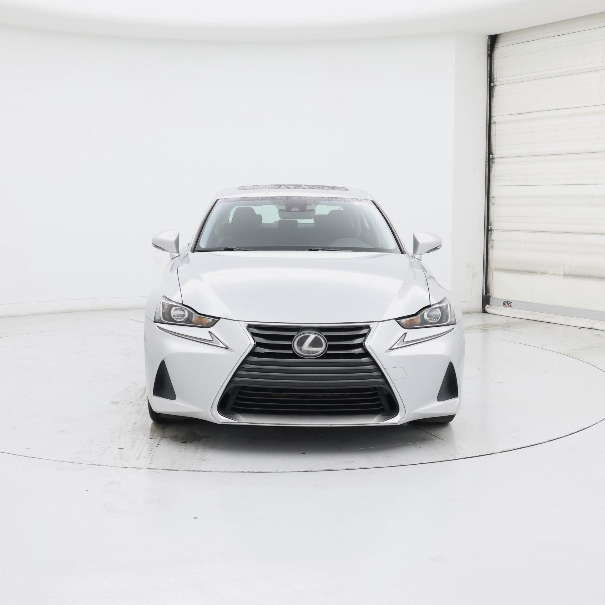 Thumbnail: 2018 Lexus IS - 5