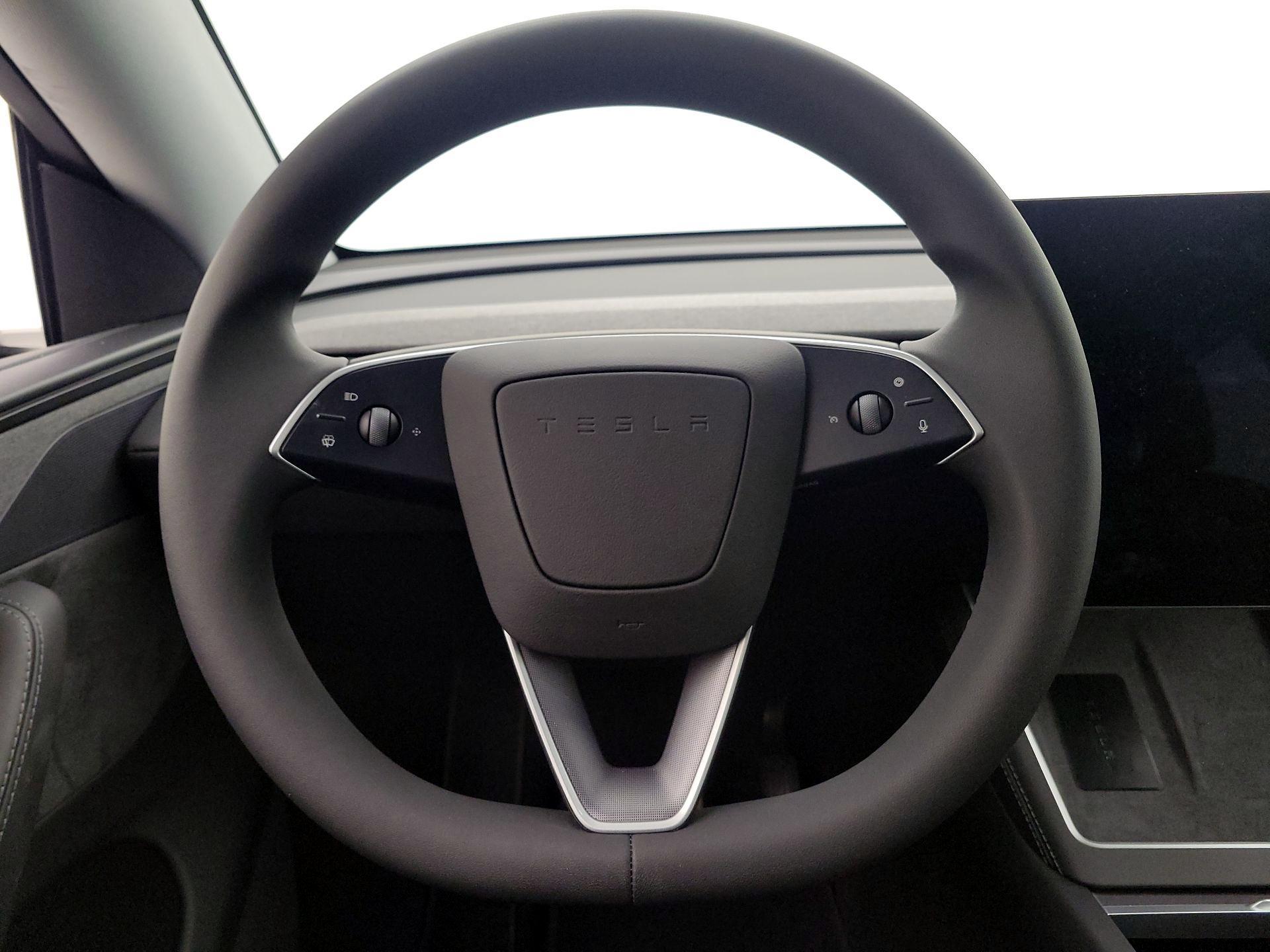 Thumbnail: 2026 Tesla Model Y - 10