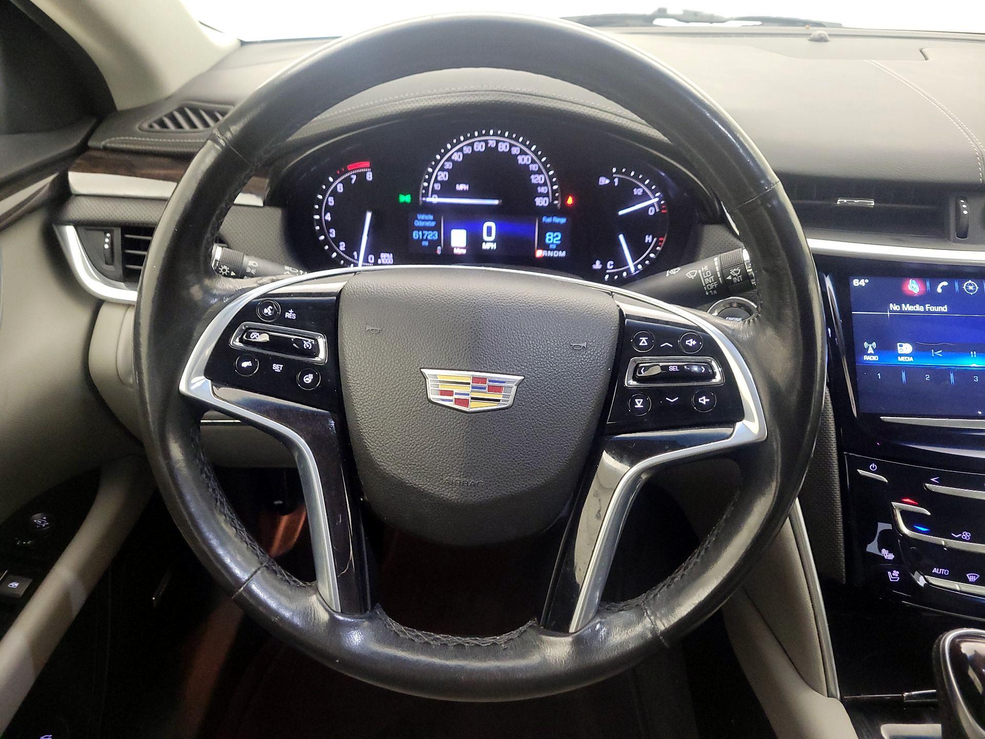 Thumbnail: 2017 Cadillac XTS - 10