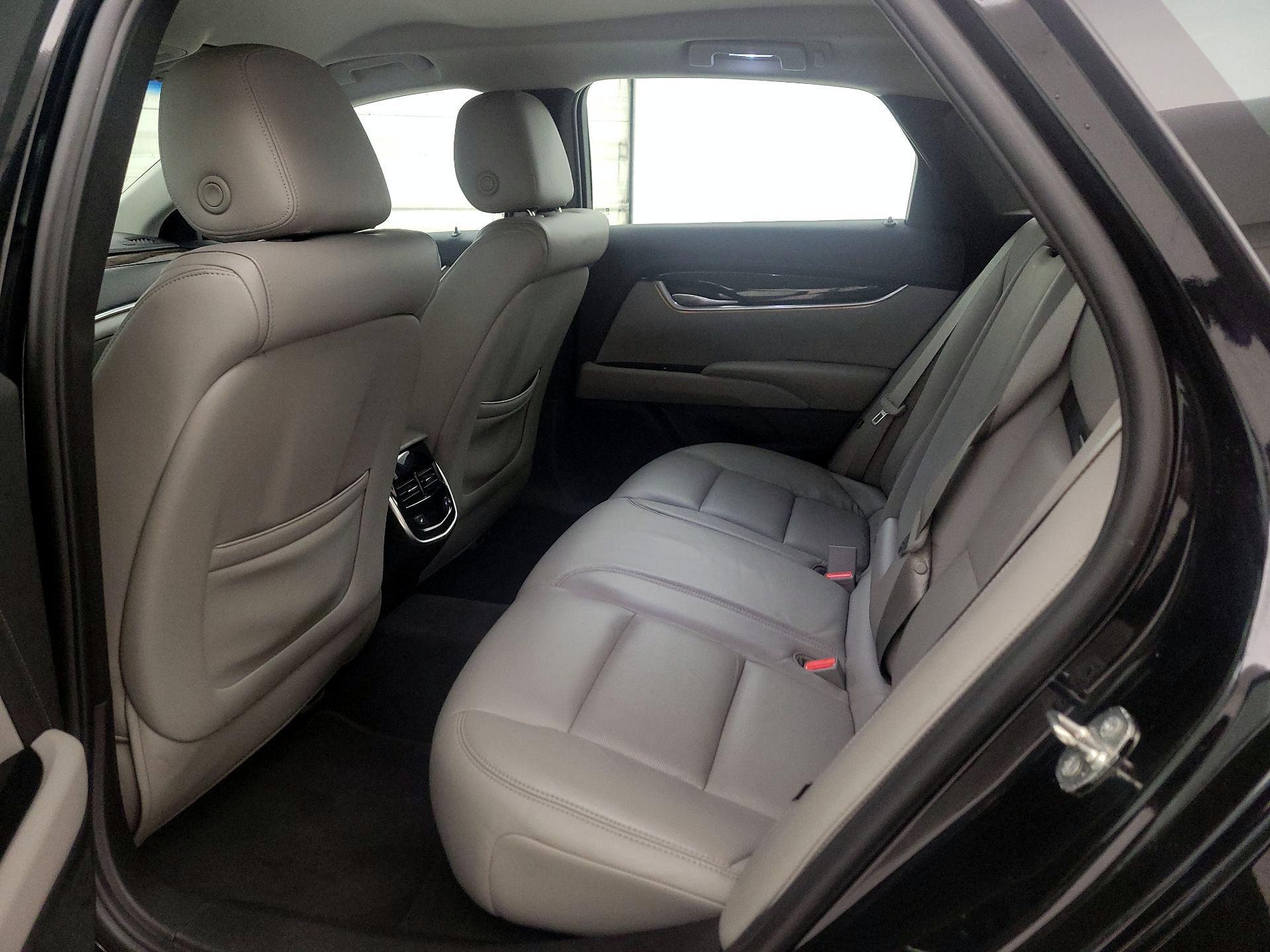 Thumbnail: 2017 Cadillac XTS - 17